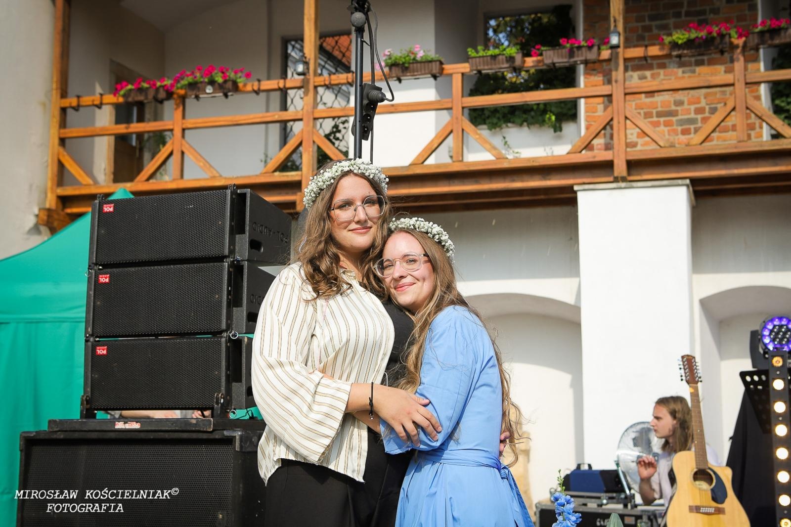 Zdjęcie w galerii na portalu naszraciborz.pl: Muzyczne emocje na bis – jubileuszowy koncert Z miłości do muzyki na Zamku Piastowskim wiadomości z regionu