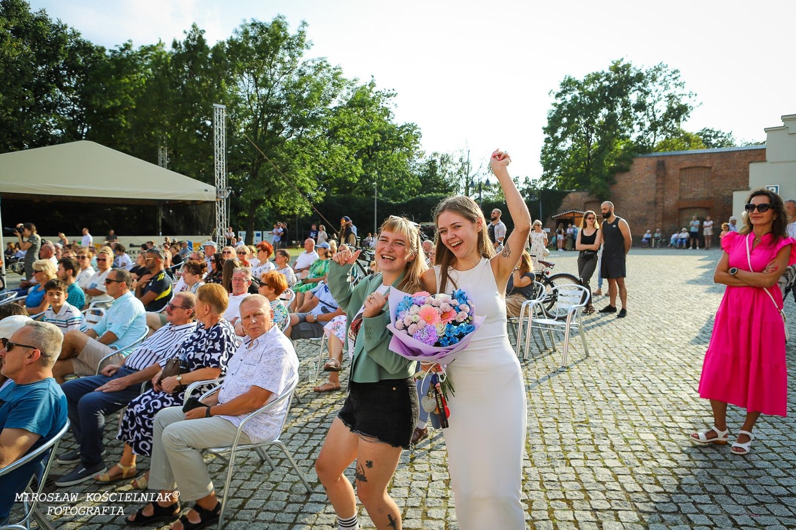 Zdjęcie w galerii na portalu naszraciborz.pl: Muzyczne emocje na bis – jubileuszowy koncert Z miłości do muzyki na Zamku Piastowskim wiadomości z regionu