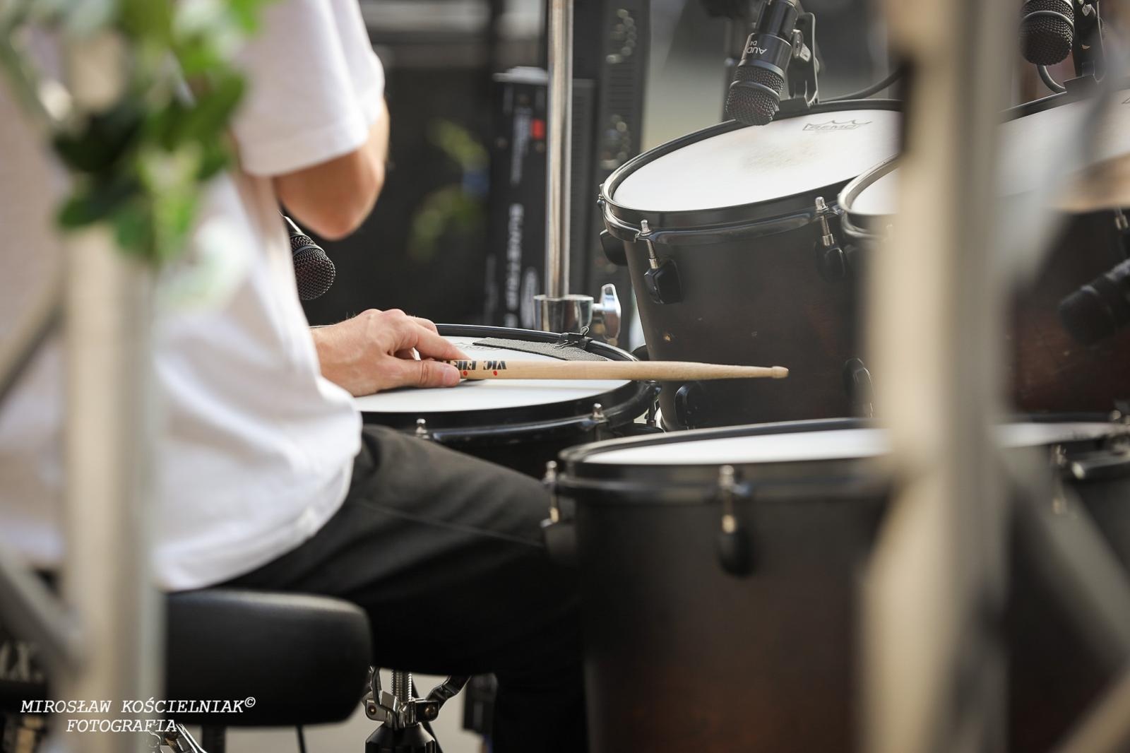 Zdjęcie w galerii na portalu naszraciborz.pl: Muzyczne emocje na bis – jubileuszowy koncert Z miłości do muzyki na Zamku Piastowskim wiadomości z regionu