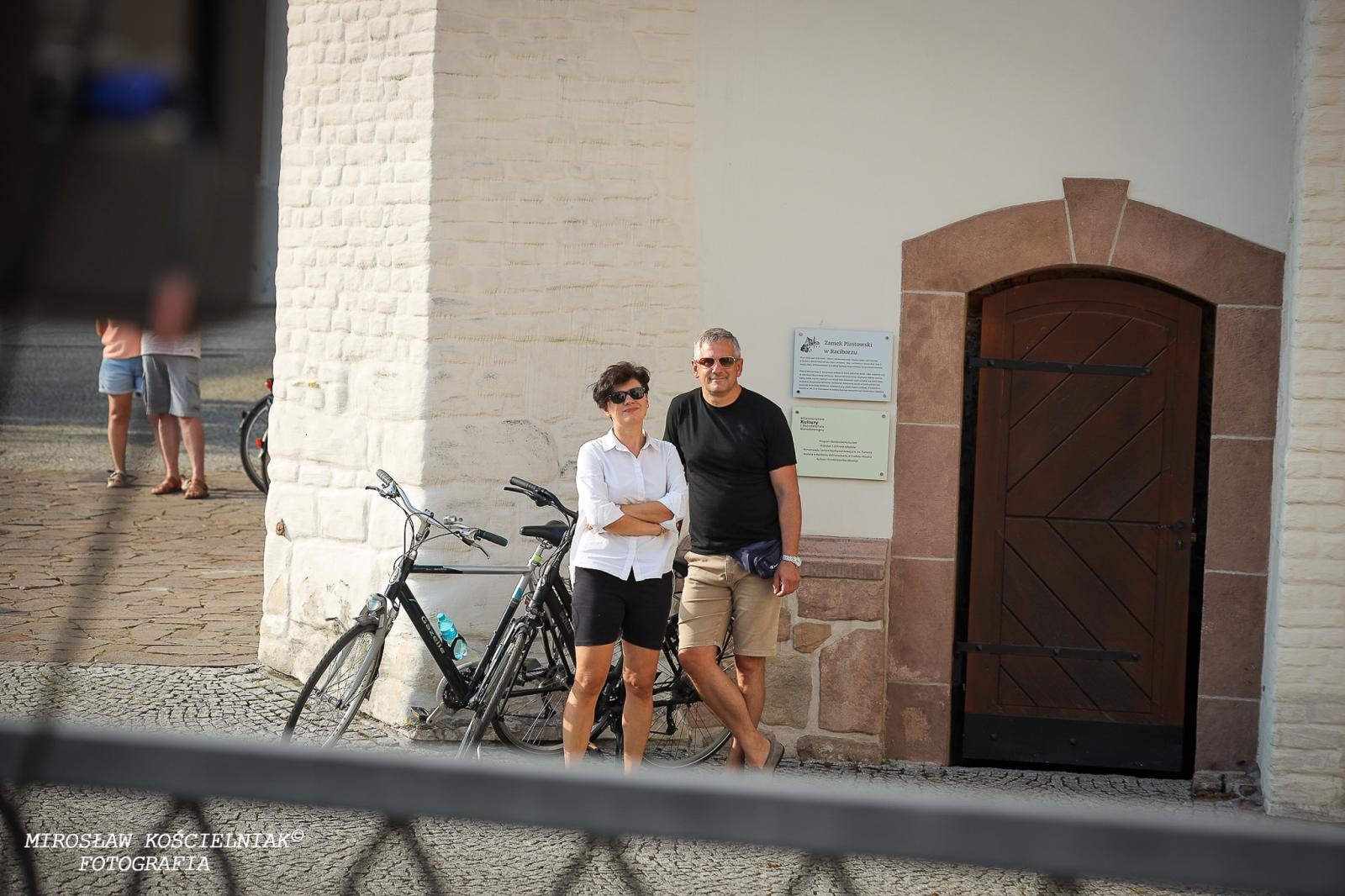 Zdjęcie w galerii na portalu naszraciborz.pl: Muzyczne emocje na bis – jubileuszowy koncert Z miłości do muzyki na Zamku Piastowskim wiadomości z regionu