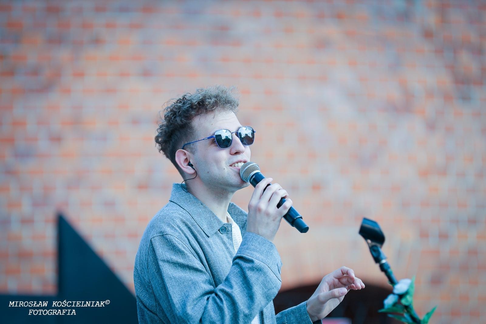 Zdjęcie w galerii na portalu naszraciborz.pl: Muzyczne emocje na bis – jubileuszowy koncert Z miłości do muzyki na Zamku Piastowskim wiadomości z regionu