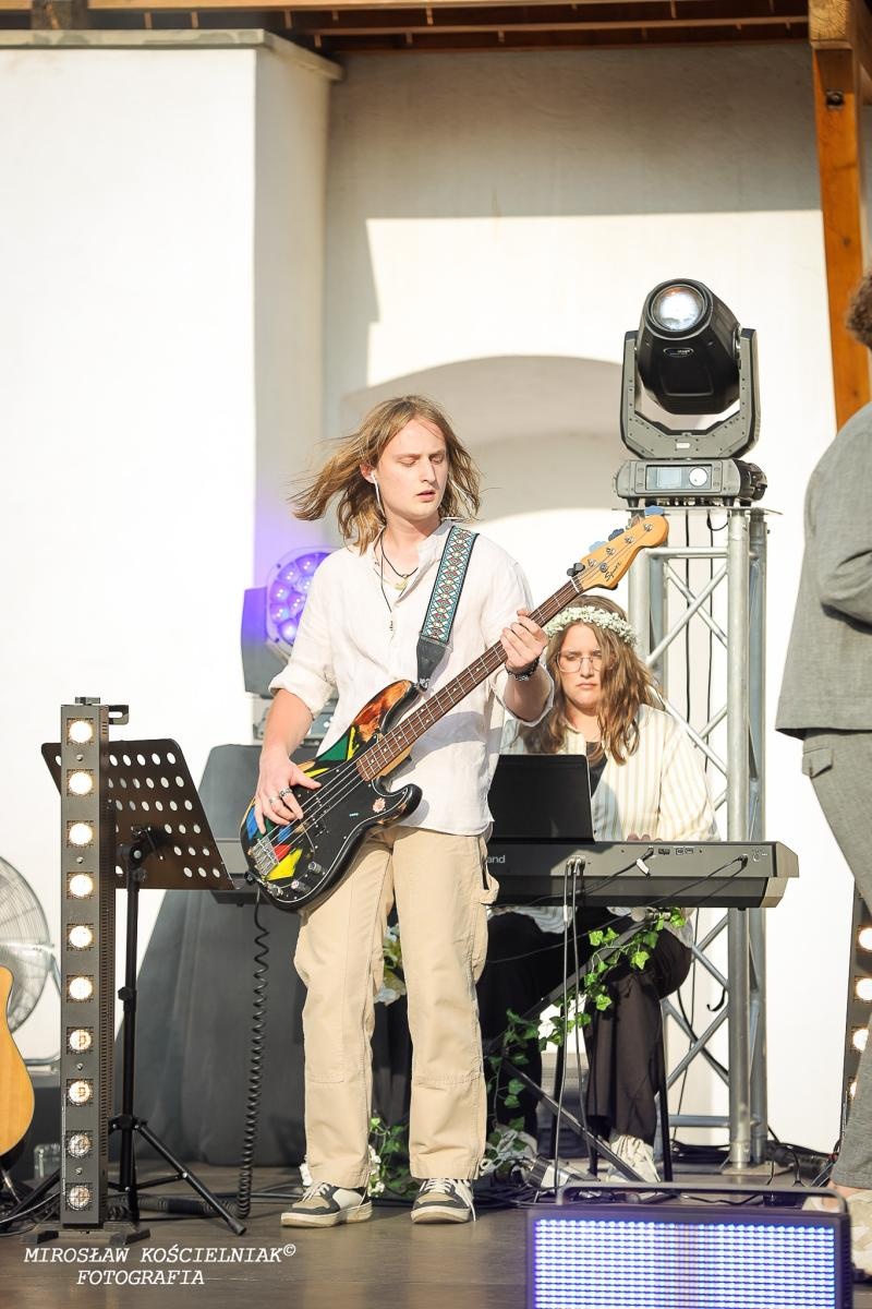 Zdjęcie w galerii na portalu naszraciborz.pl: Muzyczne emocje na bis – jubileuszowy koncert Z miłości do muzyki na Zamku Piastowskim wiadomości z regionu