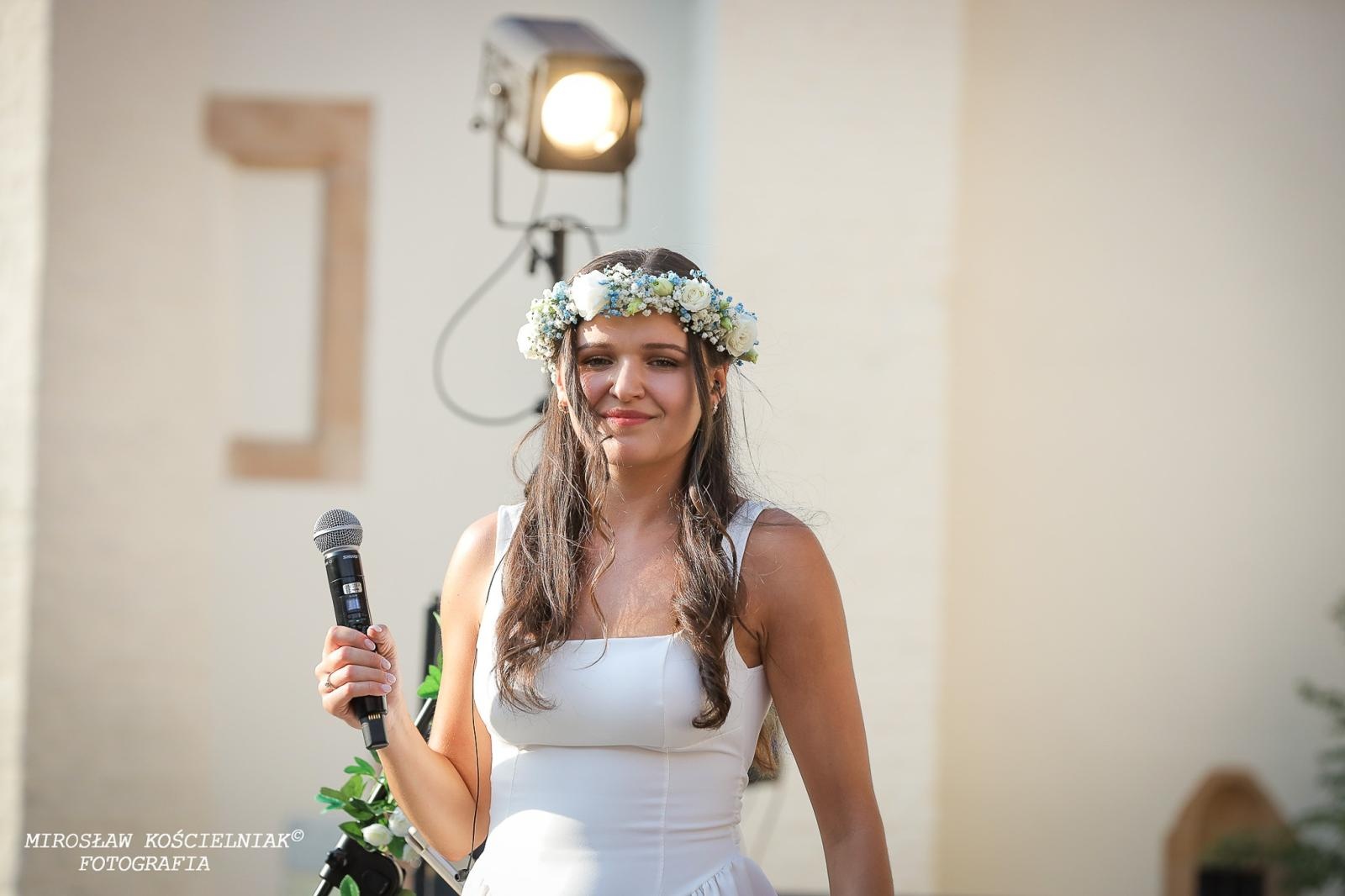 Zdjęcie w galerii na portalu naszraciborz.pl: Muzyczne emocje na bis – jubileuszowy koncert Z miłości do muzyki na Zamku Piastowskim wiadomości z regionu