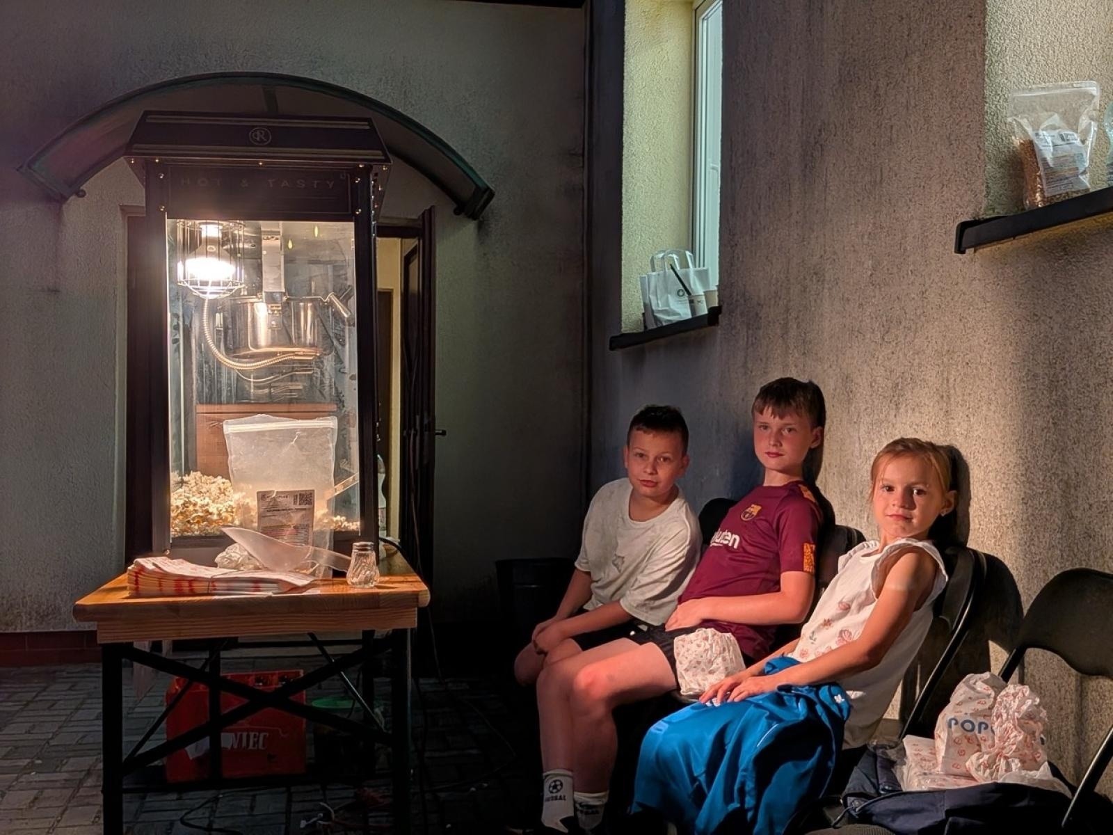 Zdjęcie w galerii na portalu naszraciborz.pl: Szymocice na wielkim ekranie – dwa weekendy pełne emocji, smaków i wspomnień [FOTO] wiadomości z regionu