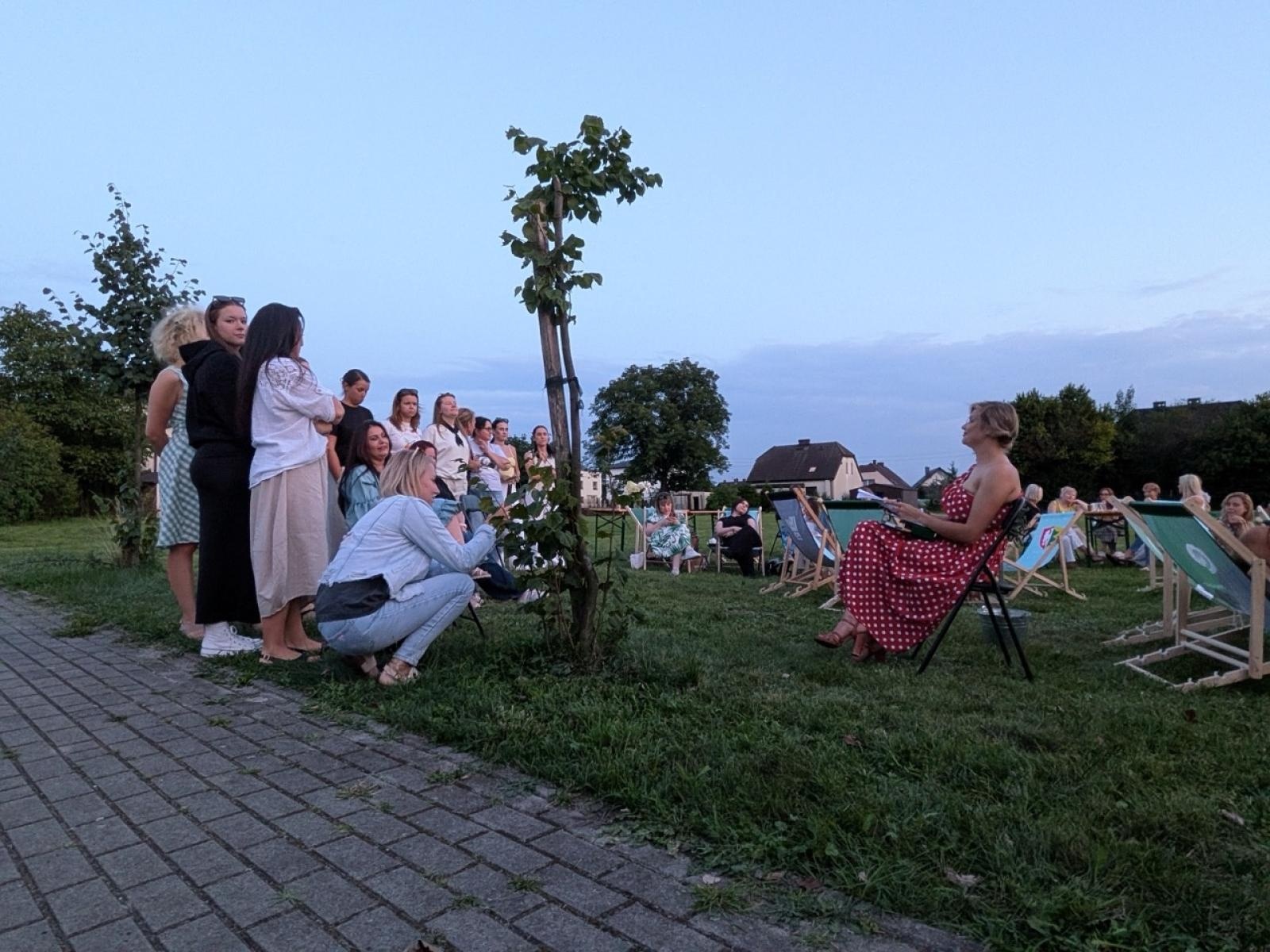 Zdjęcie w galerii na portalu naszraciborz.pl: Szymocice na wielkim ekranie – dwa weekendy pełne emocji, smaków i wspomnień [FOTO] wiadomości z regionu