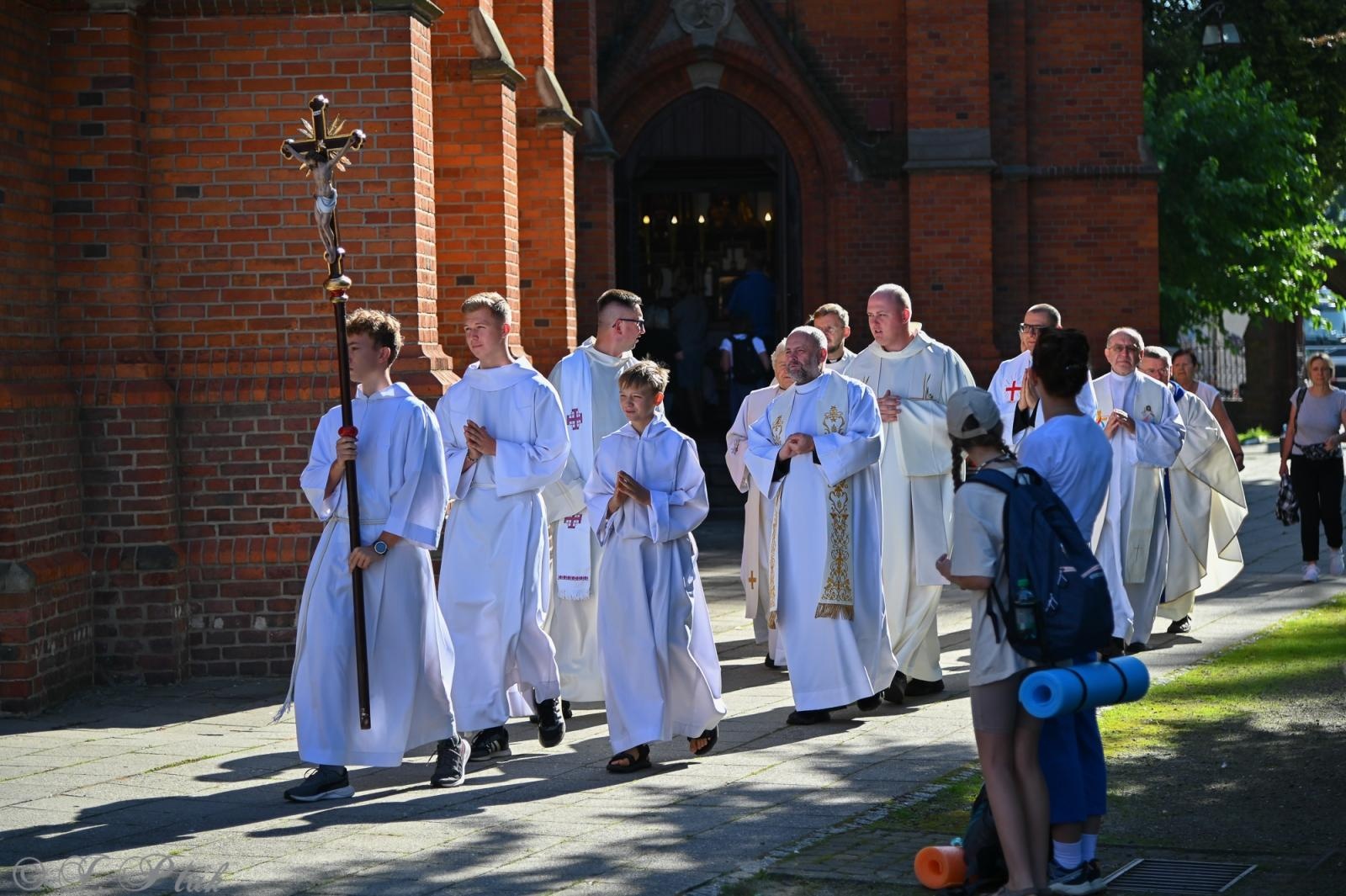 Zdjęcie w galerii na portalu naszraciborz.pl: Na szlaku wiary i nadziei – pielgrzymi z powiatu raciborskiego w drodze na Jasną Górę [FOTO na bis!] wiadomości z regionu