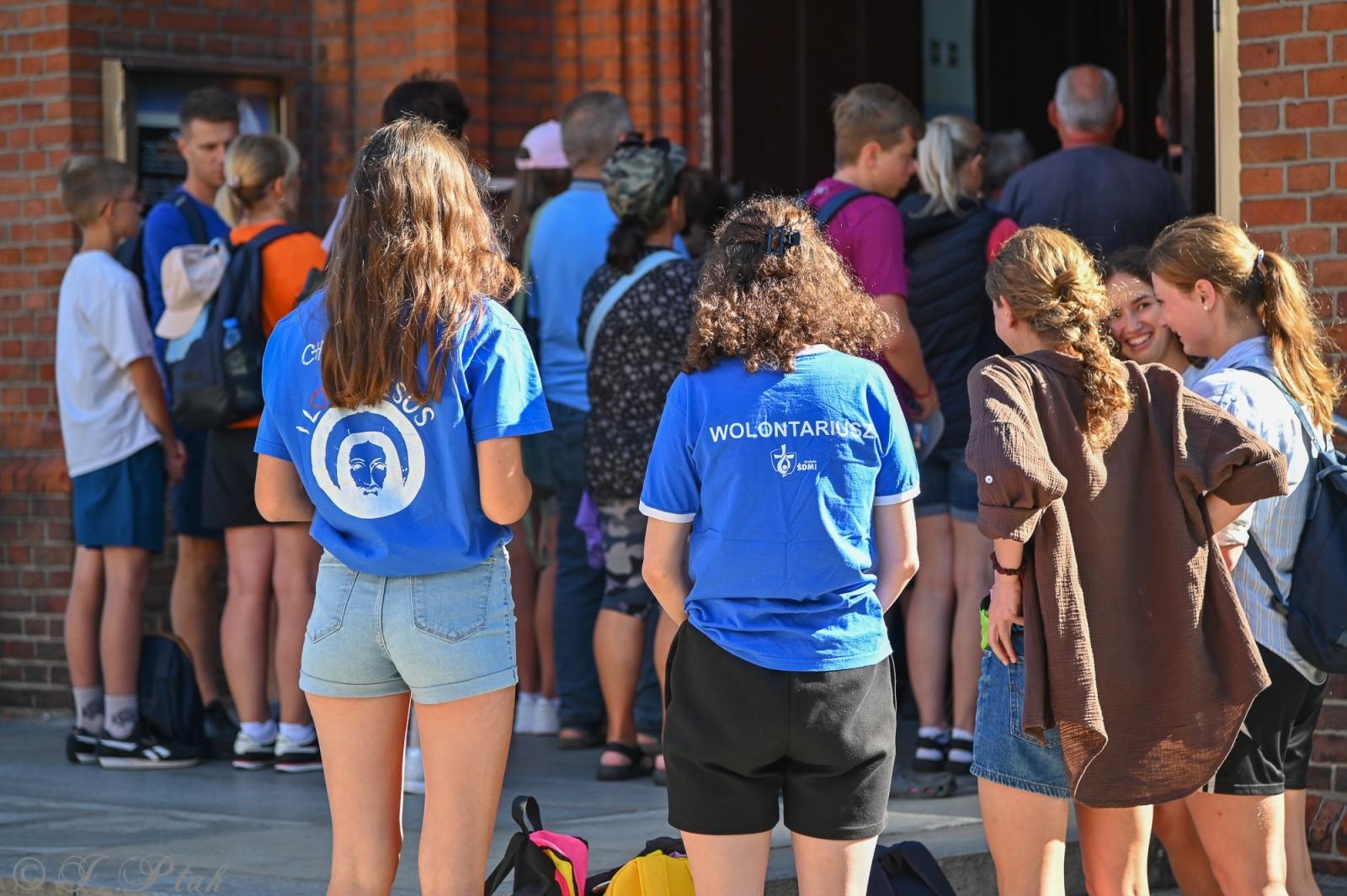 Zdjęcie w galerii na portalu naszraciborz.pl: Na szlaku wiary i nadziei – pielgrzymi z powiatu raciborskiego w drodze na Jasną Górę [FOTO na bis!] wiadomości z regionu