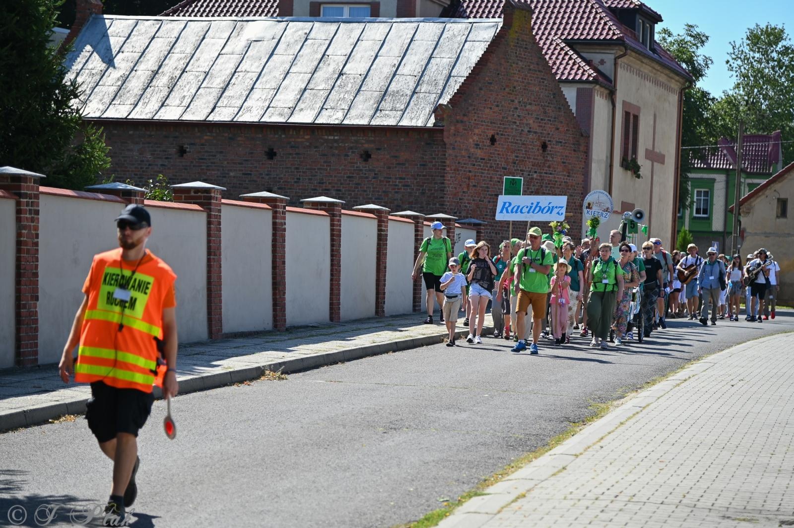 Zdjęcie w galerii na portalu naszraciborz.pl: Na szlaku wiary i nadziei – pielgrzymi z powiatu raciborskiego w drodze na Jasną Górę [FOTO na bis!] wiadomości z regionu