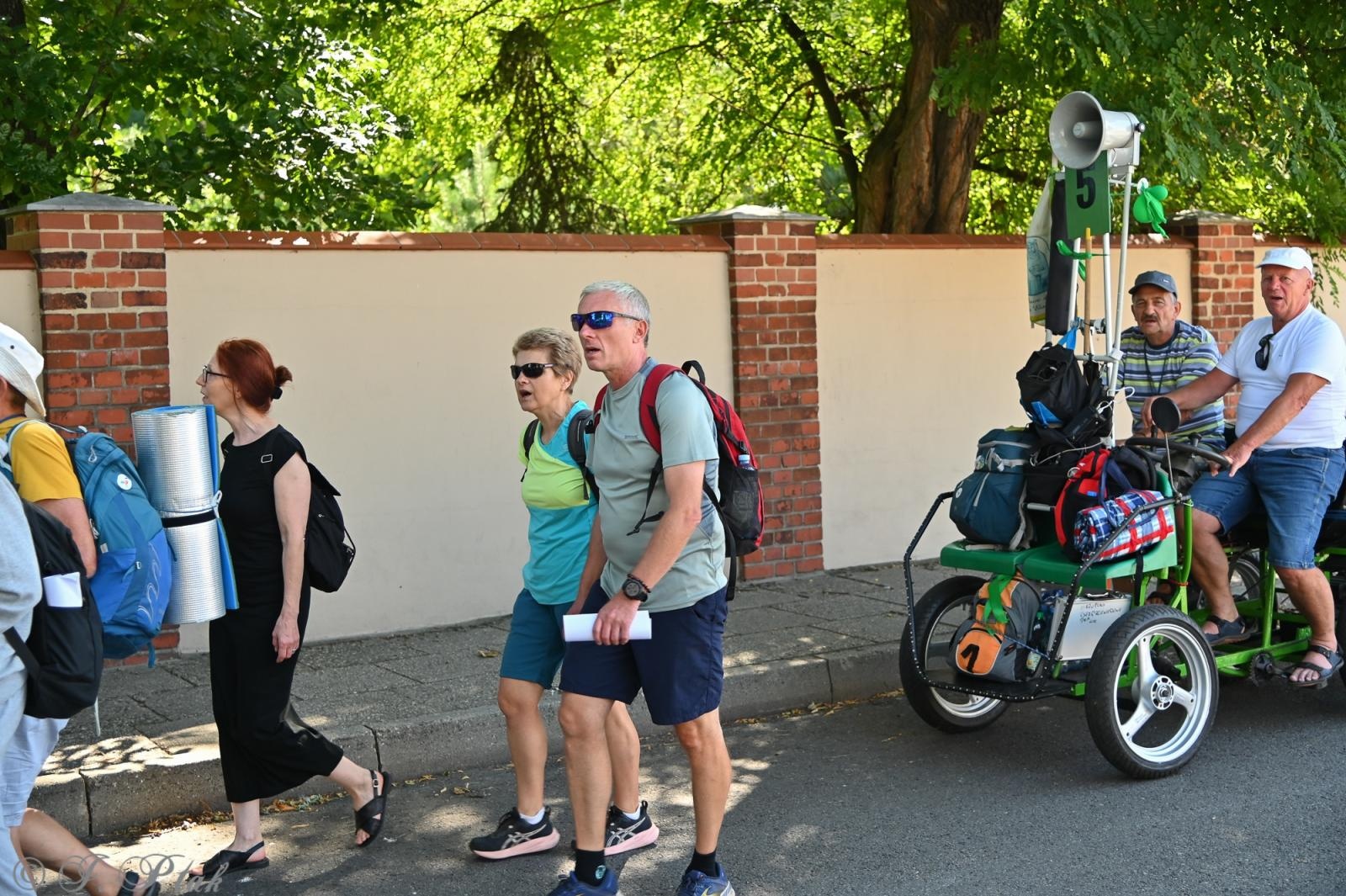 Zdjęcie w galerii na portalu naszraciborz.pl: Na szlaku wiary i nadziei – pielgrzymi z powiatu raciborskiego w drodze na Jasną Górę [FOTO na bis!] wiadomości z regionu