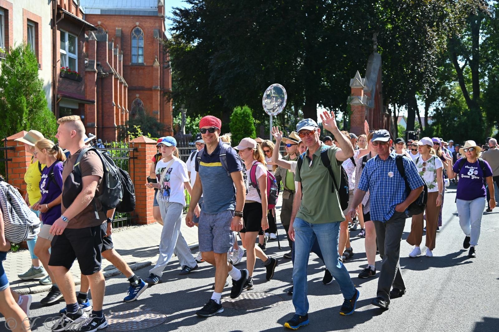 Zdjęcie w galerii na portalu naszraciborz.pl: Na szlaku wiary i nadziei – pielgrzymi z powiatu raciborskiego w drodze na Jasną Górę [FOTO na bis!] wiadomości z regionu