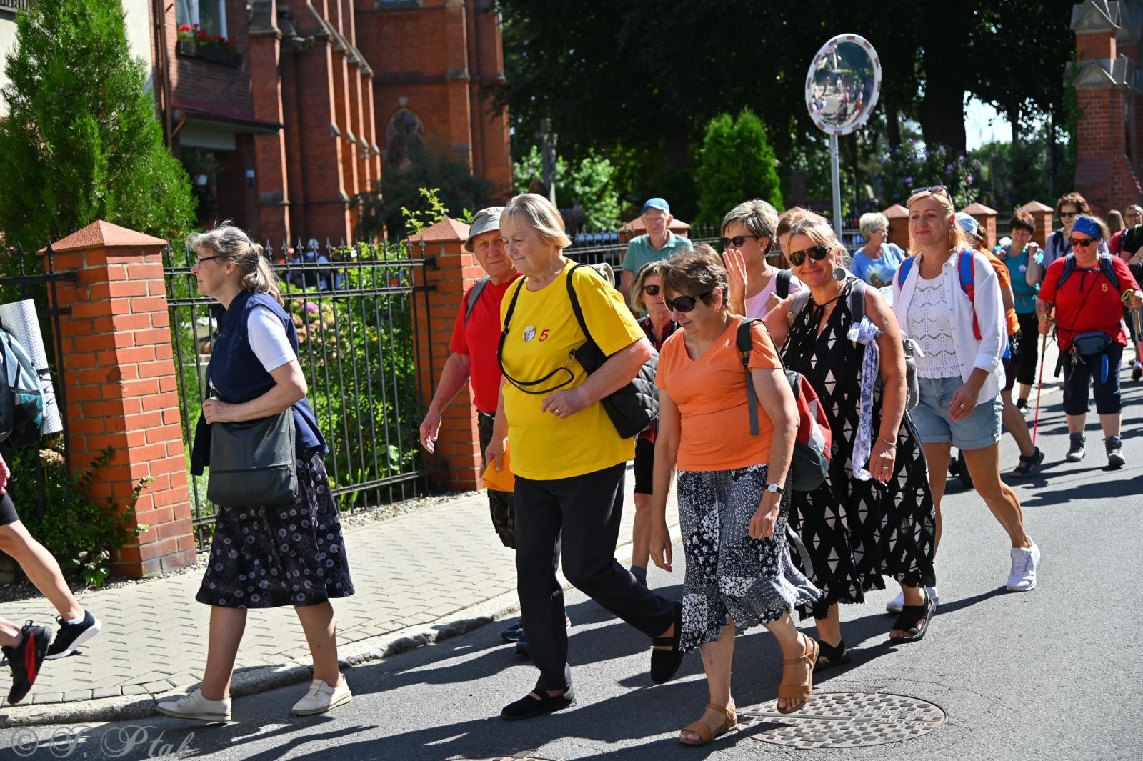 Zdjęcie w galerii na portalu naszraciborz.pl: Na szlaku wiary i nadziei – pielgrzymi z powiatu raciborskiego w drodze na Jasną Górę [FOTO na bis!] wiadomości z regionu