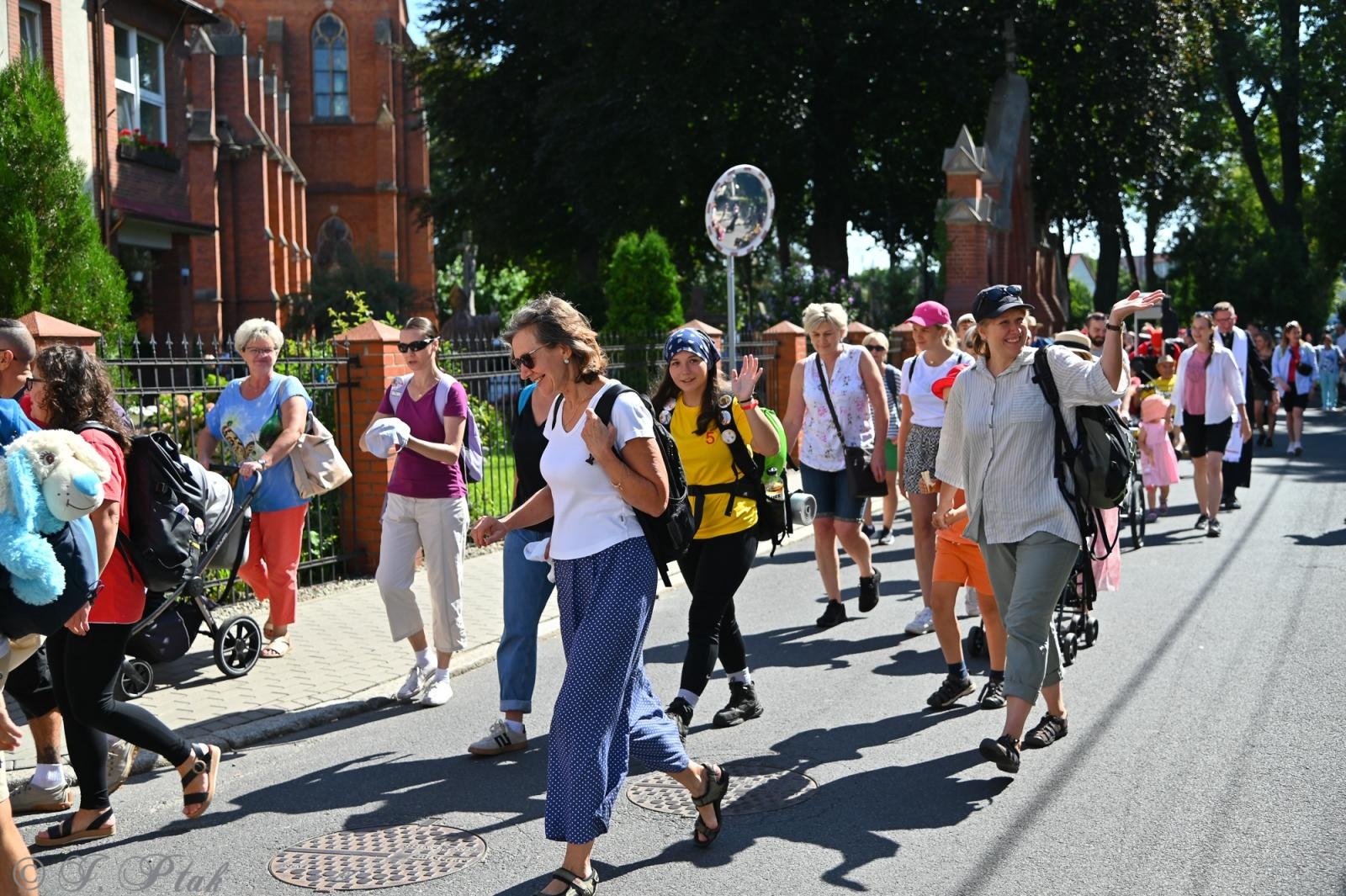 Zdjęcie w galerii na portalu naszraciborz.pl: Na szlaku wiary i nadziei – pielgrzymi z powiatu raciborskiego w drodze na Jasną Górę [FOTO na bis!] wiadomości z regionu