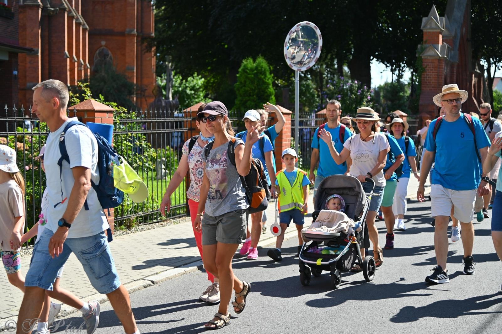 Zdjęcie w galerii na portalu naszraciborz.pl: Na szlaku wiary i nadziei – pielgrzymi z powiatu raciborskiego w drodze na Jasną Górę [FOTO na bis!] wiadomości z regionu