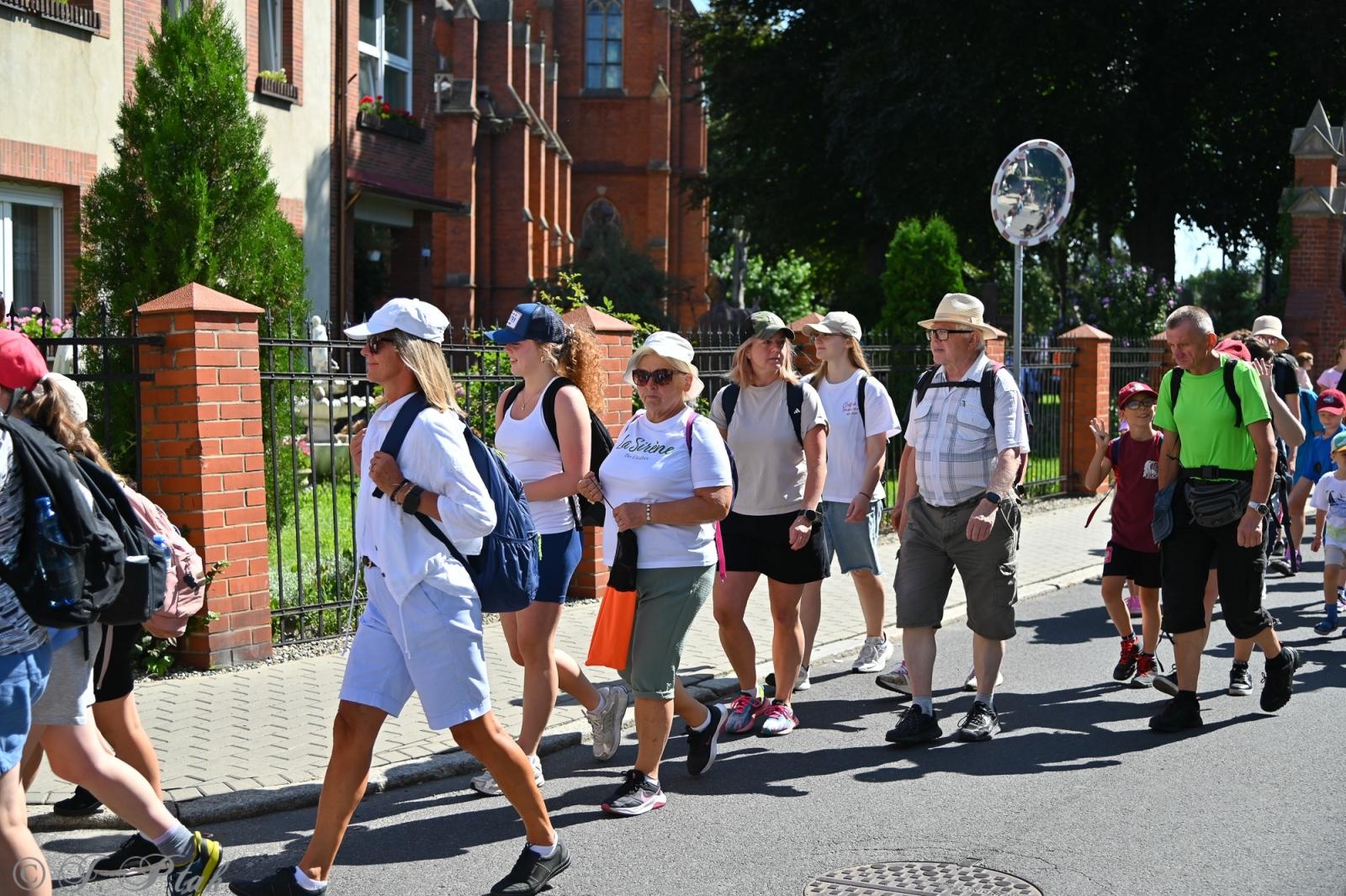 Zdjęcie w galerii na portalu naszraciborz.pl: Na szlaku wiary i nadziei – pielgrzymi z powiatu raciborskiego w drodze na Jasną Górę [FOTO na bis!] wiadomości z regionu