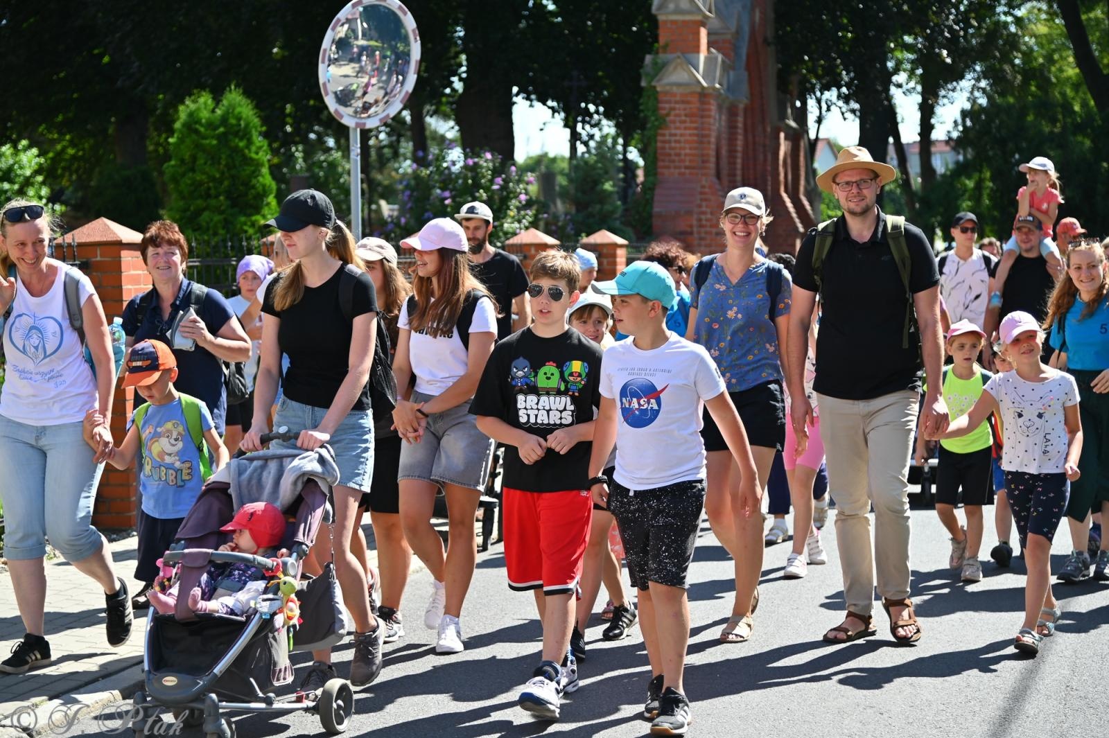 Zdjęcie w galerii na portalu naszraciborz.pl: Na szlaku wiary i nadziei – pielgrzymi z powiatu raciborskiego w drodze na Jasną Górę [FOTO na bis!] wiadomości z regionu