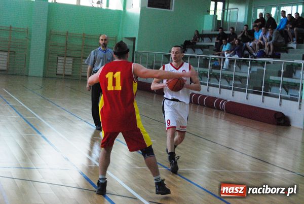 Zdjęcie w galerii na portalu naszraciborz.pl: Sneakers4U o krok od tytułu mistrza ligi wiadomości z regionu