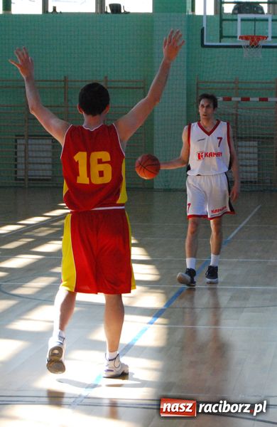 Zdjęcie w galerii na portalu naszraciborz.pl: Sneakers4U o krok od tytułu mistrza ligi wiadomości z regionu