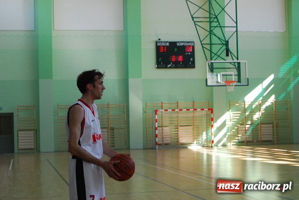 Zdjęcie w galerii na portalu naszraciborz.pl: Sneakers4U o krok od tytułu mistrza ligi wiadomości z regionu