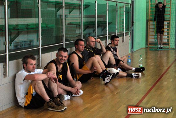 Zdjęcie w galerii na portalu naszraciborz.pl: Sneakers4U o krok od tytułu mistrza ligi wiadomości z regionu