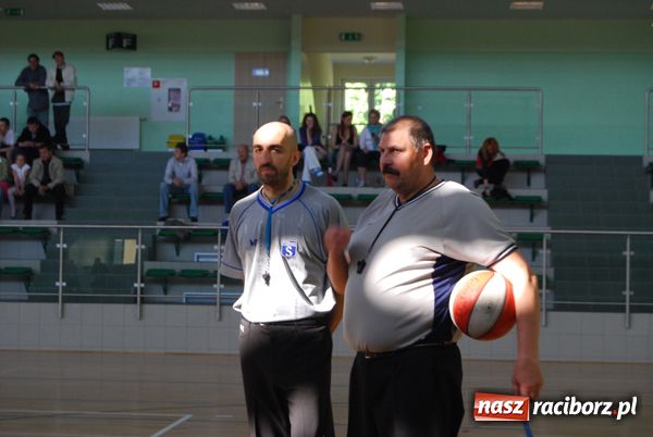 Zdjęcie w galerii na portalu naszraciborz.pl: Sneakers4U o krok od tytułu mistrza ligi wiadomości z regionu