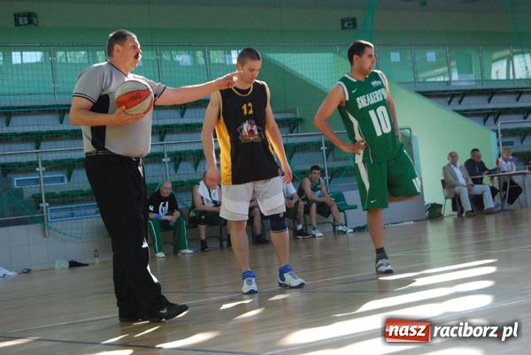 Zdjęcie w galerii na portalu naszraciborz.pl: Sneakers4U o krok od tytułu mistrza ligi wiadomości z regionu