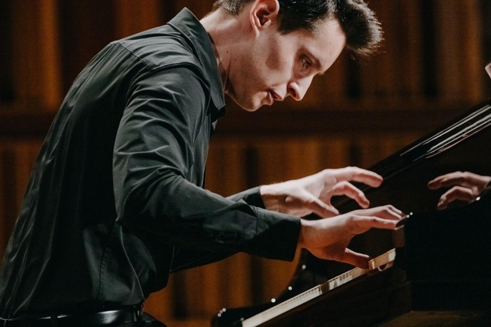 Zdjęcie w galerii na portalu naszraciborz.pl: Michał Basista, uczestnik XIX Konkursu Chopinowskiego, zagra w Raciborzu wiadomości z regionu