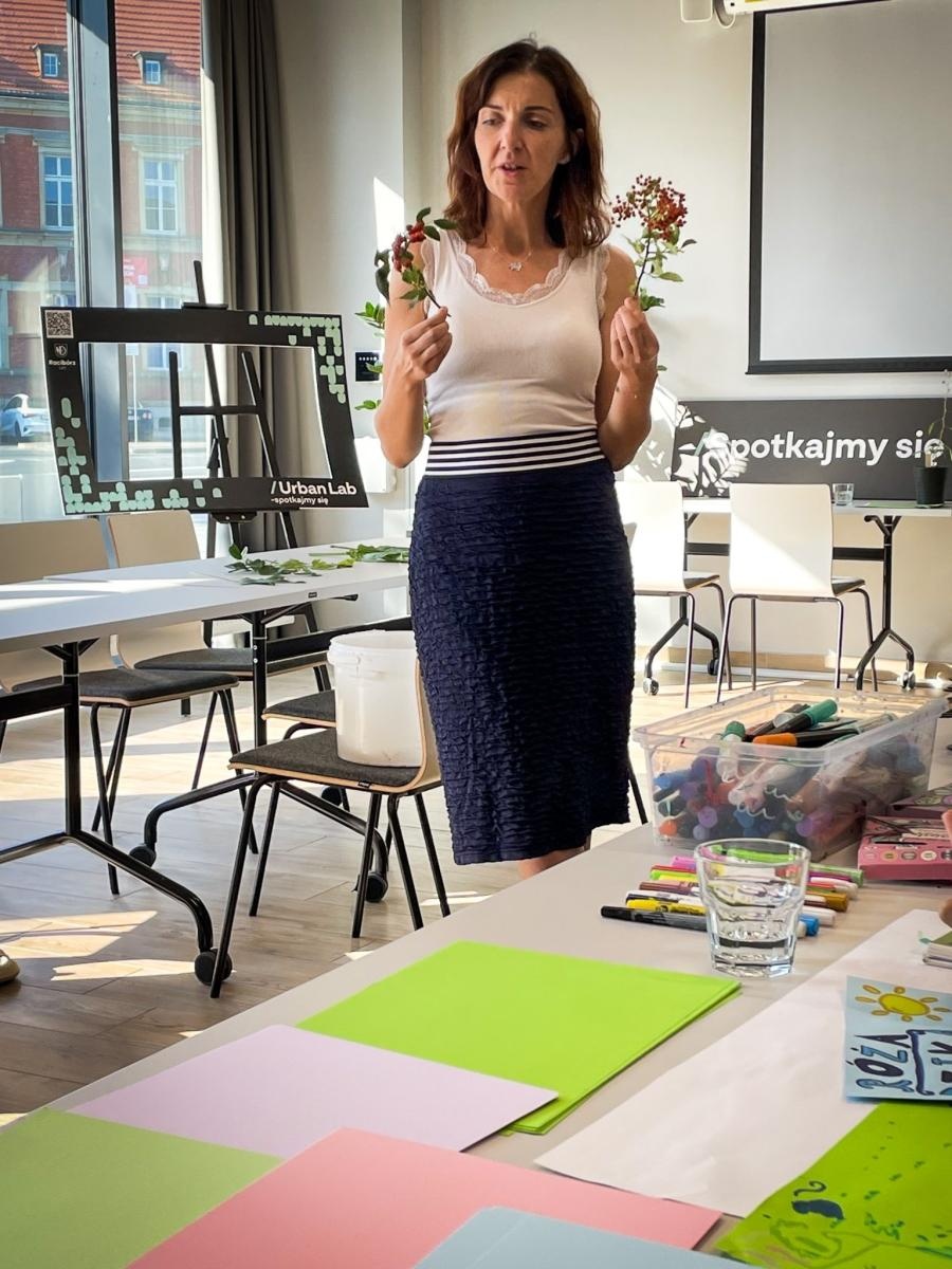 Zdjęcie w galerii na portalu naszraciborz.pl: Dzieci odkrywały kolory i kształty roślin w Urban Labie wiadomości z regionu