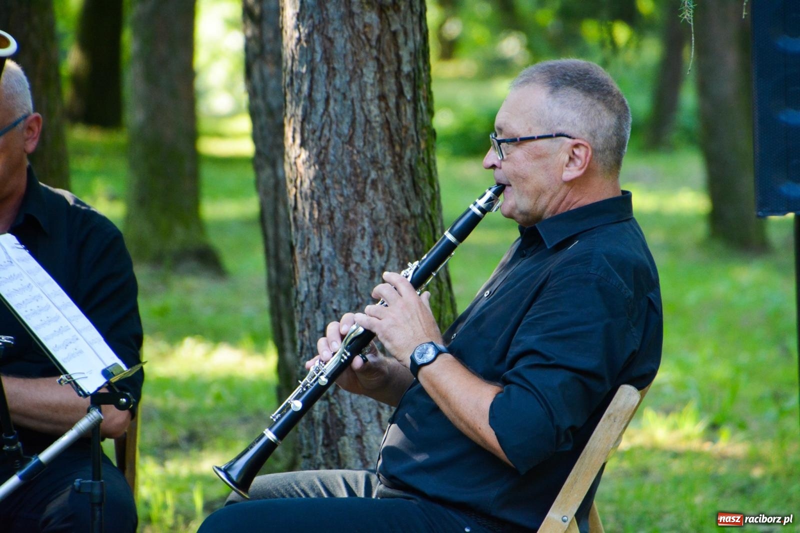 Zdjęcie w galerii na portalu naszraciborz.pl: Arboretum Bramy Morawskiej: Msza polowa z okazji Wniebowzięcia NMP i Święta Wojska Polskiego oraz koncert  wiadomości z regionu