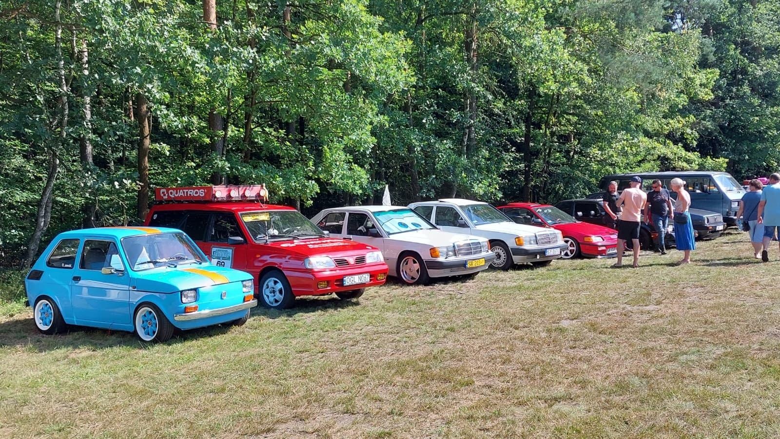 Zdjęcie w galerii na portalu naszraciborz.pl: Rybnik Klasyczny. Zlot miłośników i właścicieli zabytkowych pojazdów w Rudach [FOTO] wiadomości z regionu