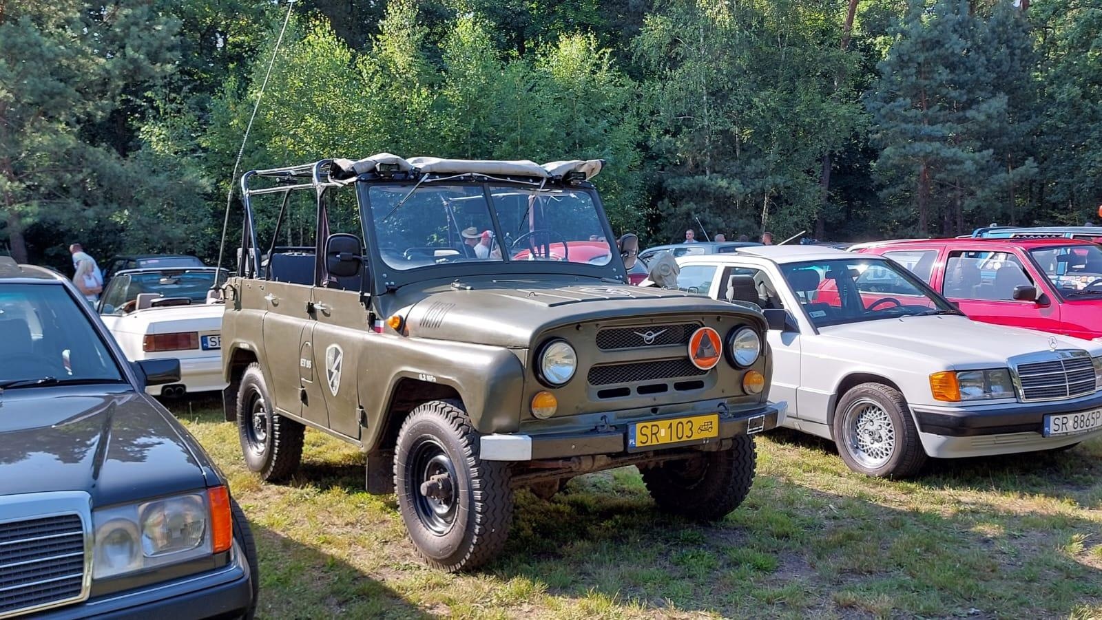 Zdjęcie w galerii na portalu naszraciborz.pl: Rybnik Klasyczny. Zlot miłośników i właścicieli zabytkowych pojazdów w Rudach [FOTO] wiadomości z regionu