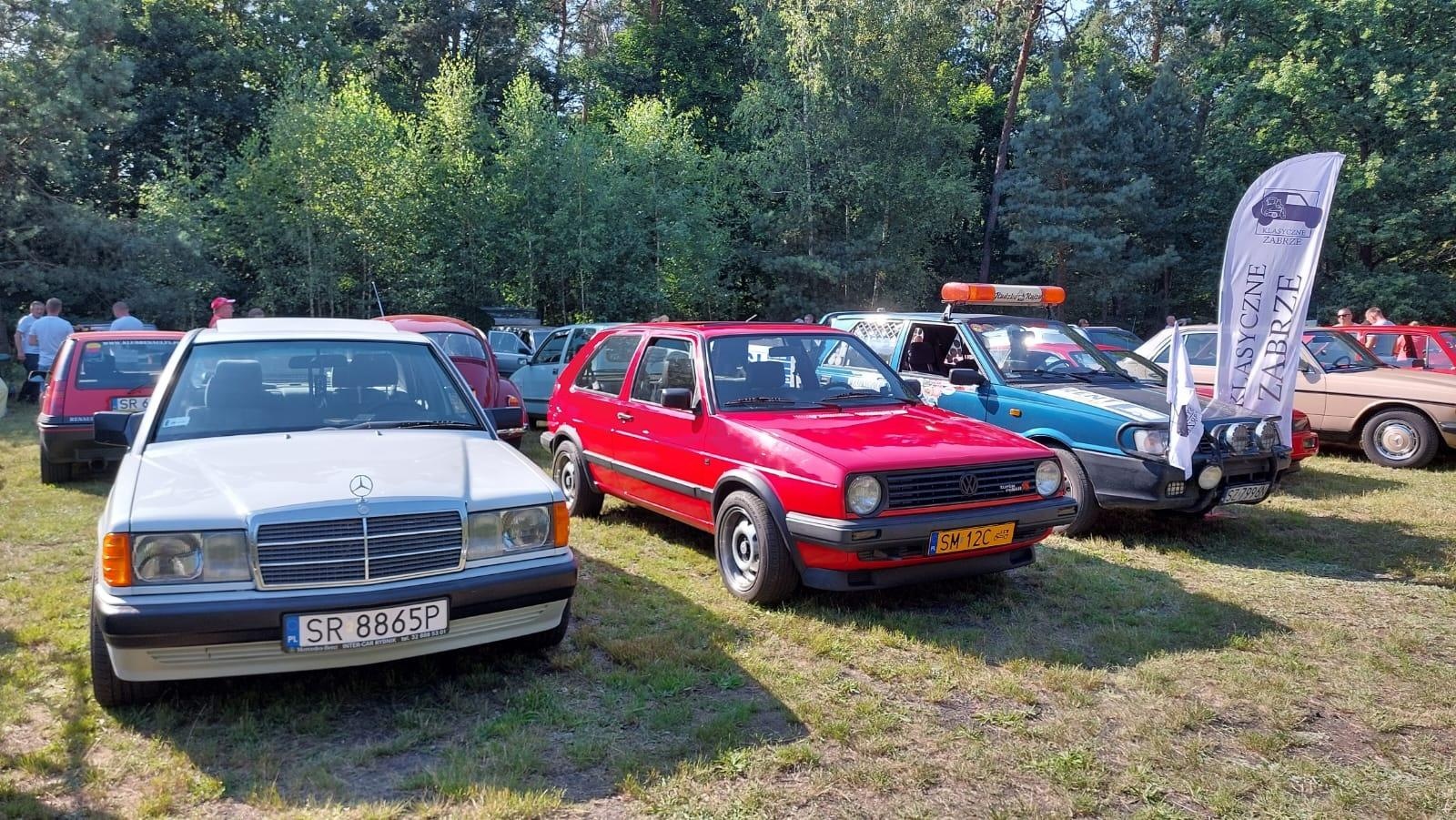 Zdjęcie w galerii na portalu naszraciborz.pl: Rybnik Klasyczny. Zlot miłośników i właścicieli zabytkowych pojazdów w Rudach [FOTO] wiadomości z regionu
