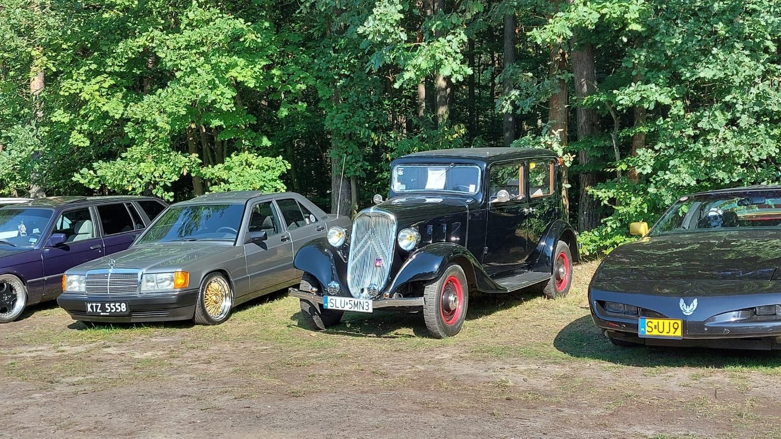 Zdjęcie w galerii na portalu naszraciborz.pl: Rybnik Klasyczny. Zlot miłośników i właścicieli zabytkowych pojazdów w Rudach [FOTO] wiadomości z regionu