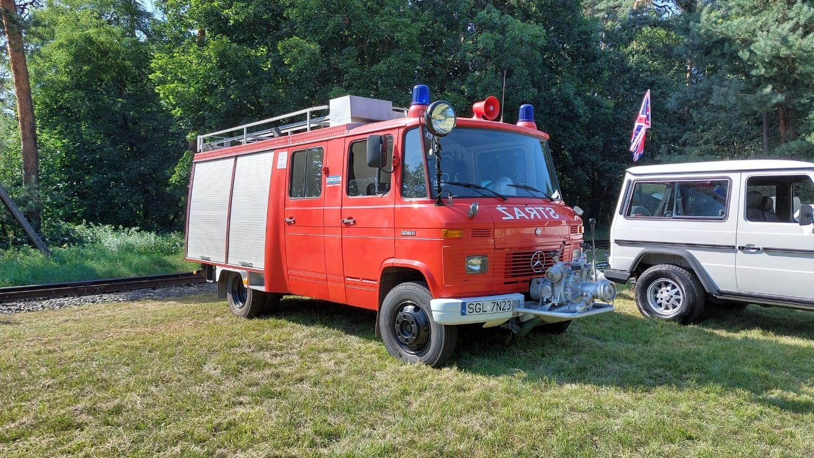 Zdjęcie w galerii na portalu naszraciborz.pl: Rybnik Klasyczny. Zlot miłośników i właścicieli zabytkowych pojazdów w Rudach [FOTO] wiadomości z regionu