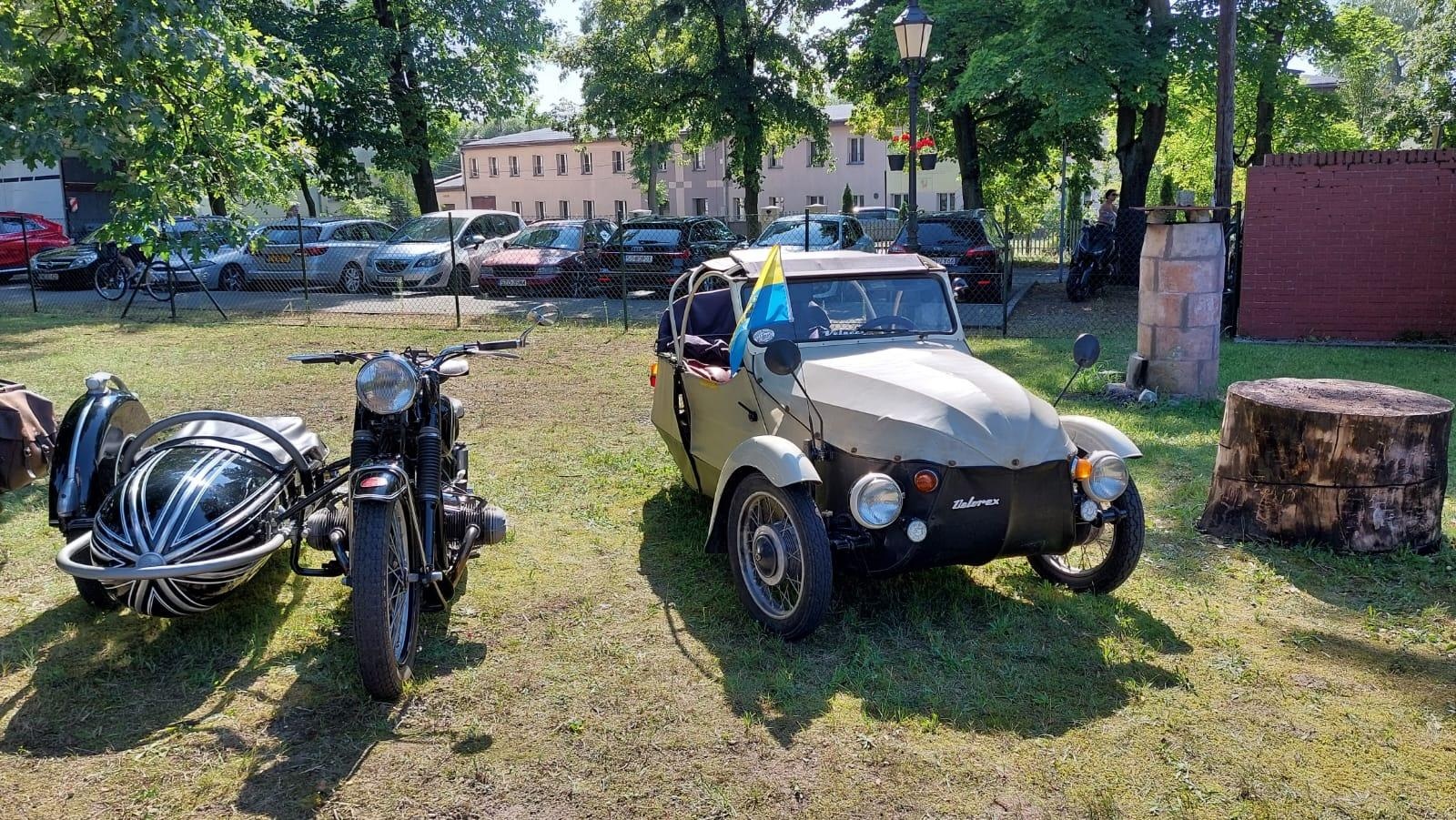 Zdjęcie w galerii na portalu naszraciborz.pl: Rybnik Klasyczny. Zlot miłośników i właścicieli zabytkowych pojazdów w Rudach [FOTO] wiadomości z regionu