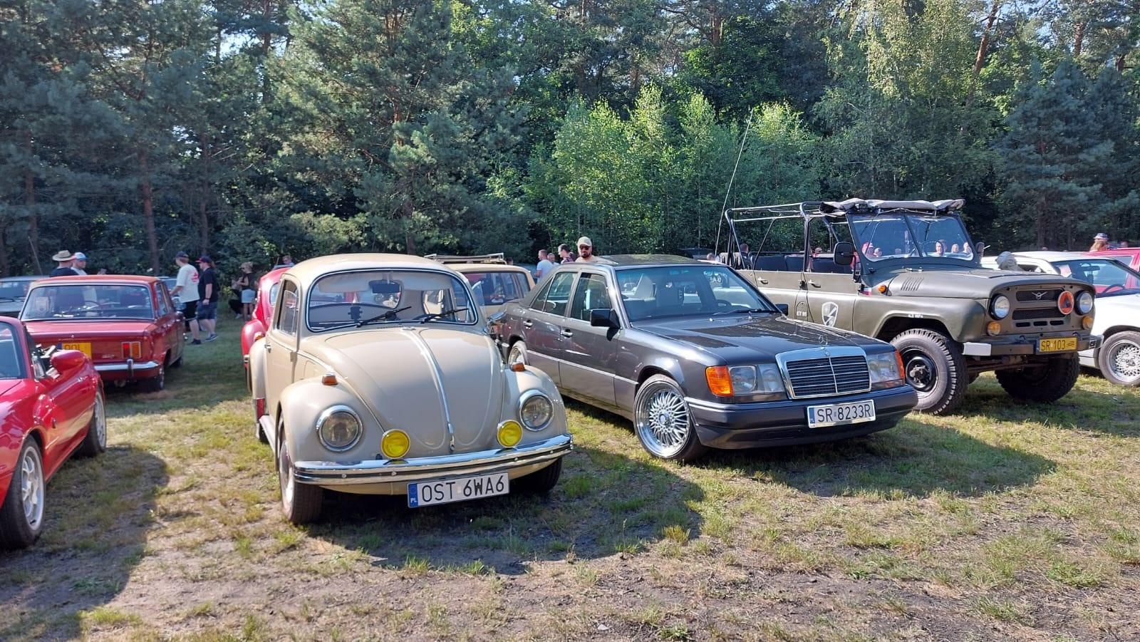 Zdjęcie w galerii na portalu naszraciborz.pl: Rybnik Klasyczny. Zlot miłośników i właścicieli zabytkowych pojazdów w Rudach [FOTO] wiadomości z regionu