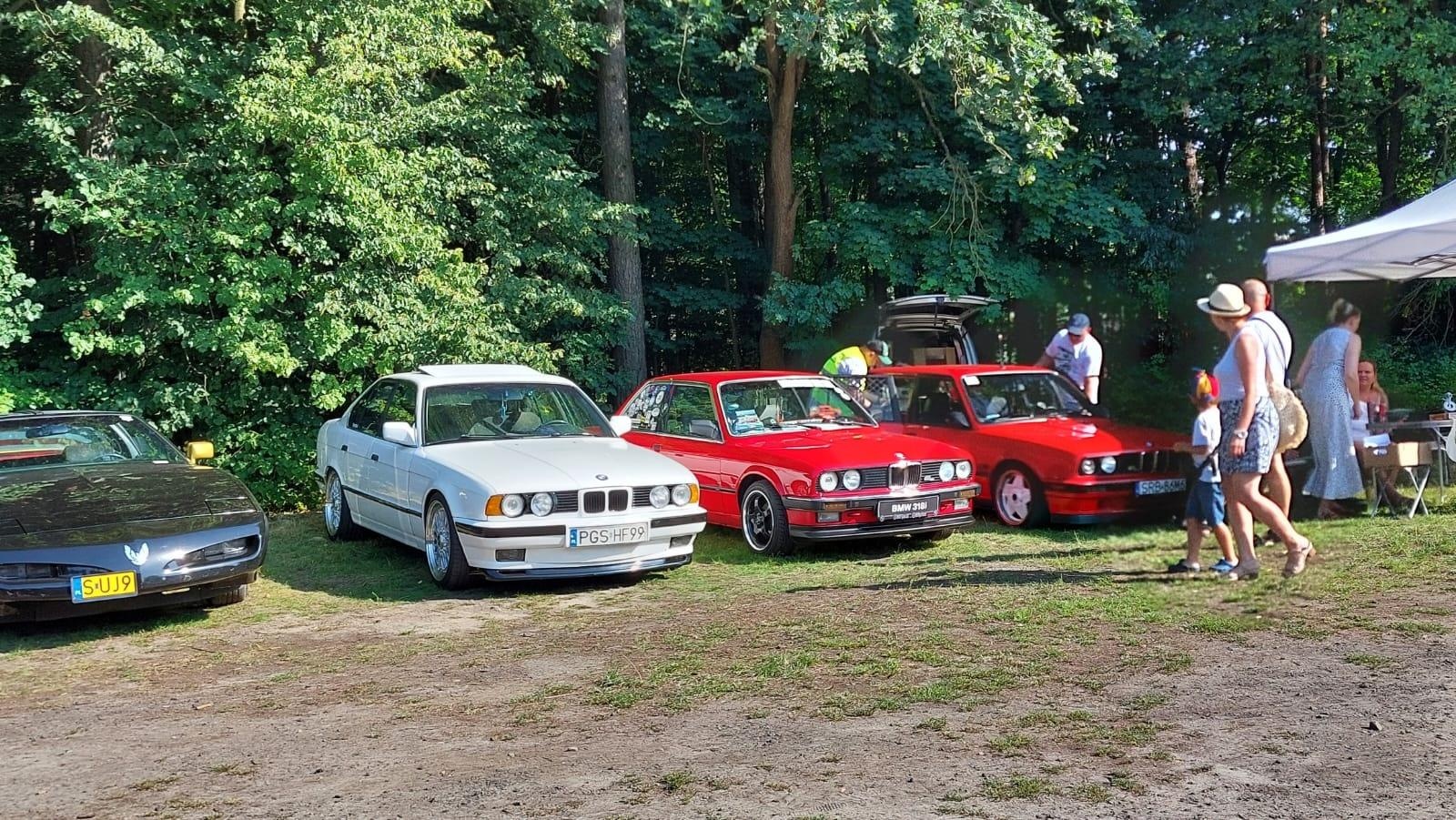 Zdjęcie w galerii na portalu naszraciborz.pl: Rybnik Klasyczny. Zlot miłośników i właścicieli zabytkowych pojazdów w Rudach [FOTO] wiadomości z regionu
