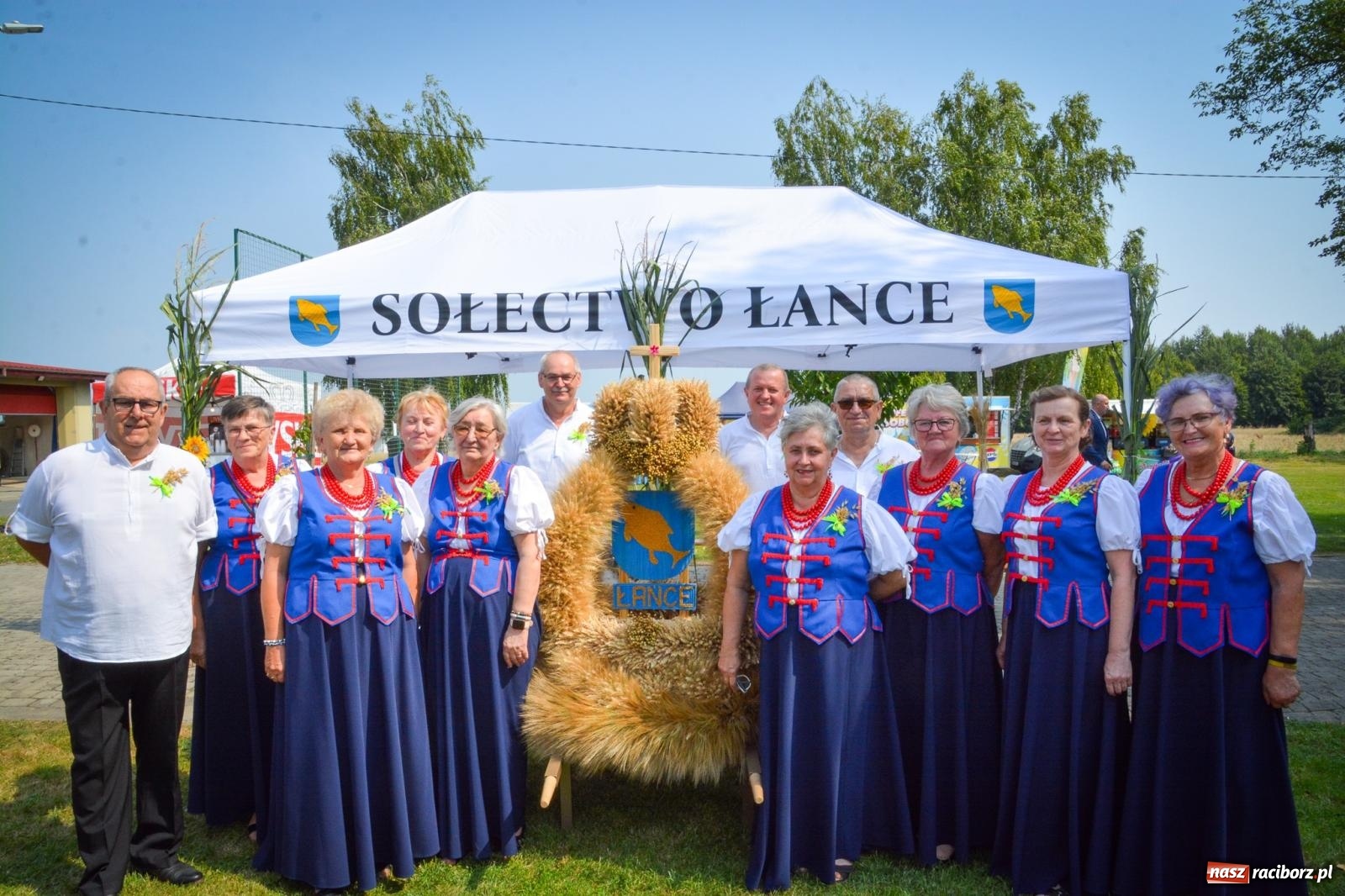 Zdjęcie w galerii na portalu naszraciborz.pl: Łańce rozpoczęły sezon dożynek w powiecie raciborskim [FOTO i WIDEO] wiadomości z regionu