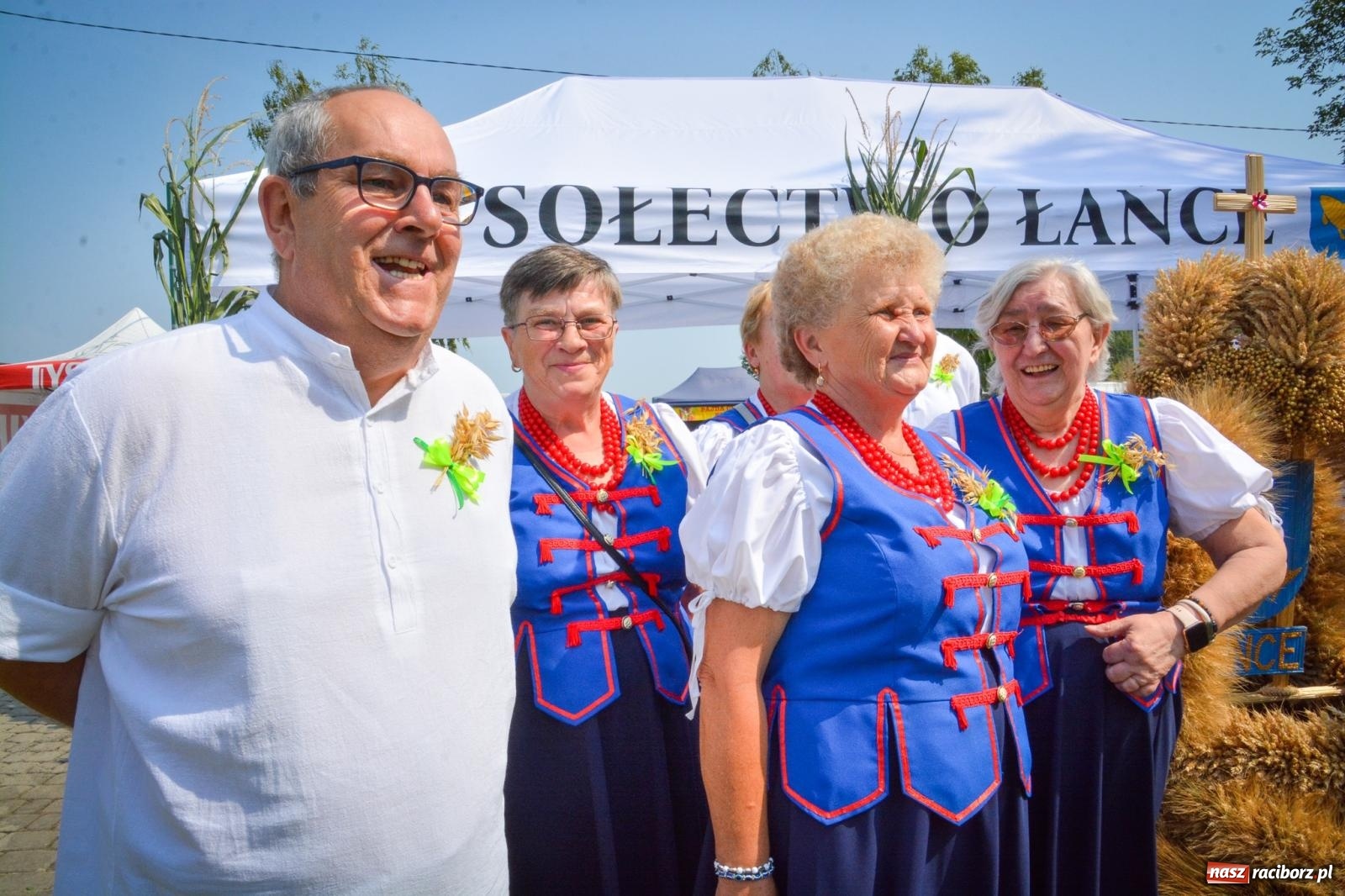 Zdjęcie w galerii na portalu naszraciborz.pl: Łańce rozpoczęły sezon dożynek w powiecie raciborskim [FOTO i WIDEO] wiadomości z regionu