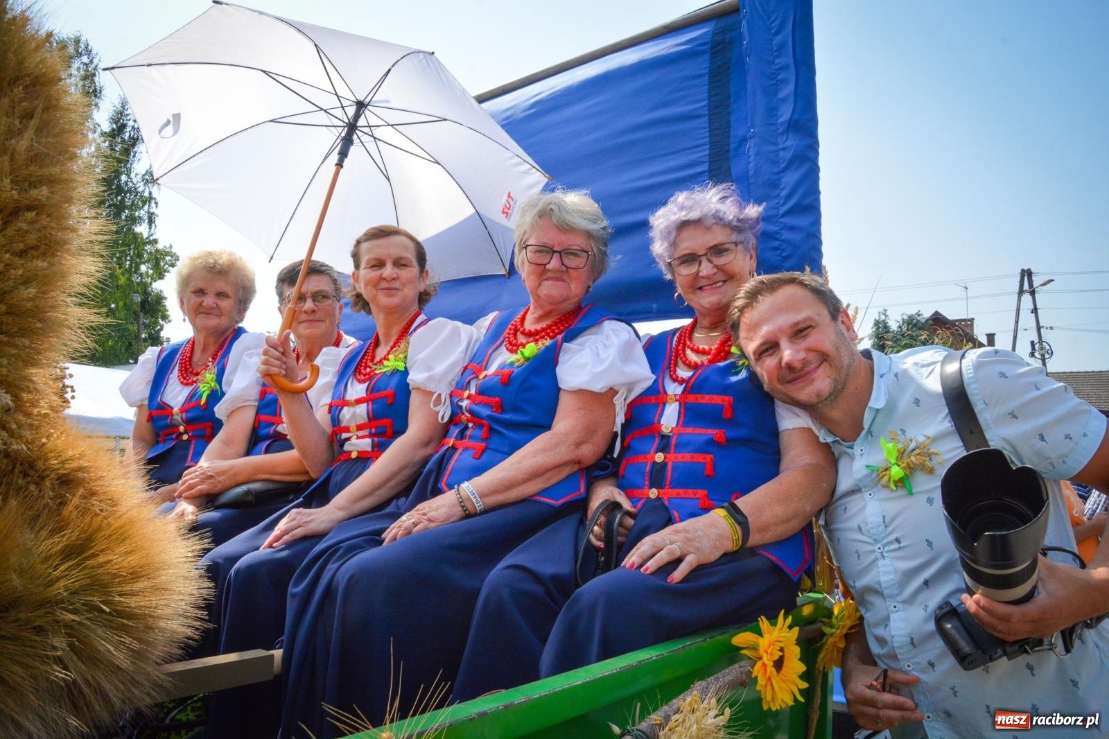 Zdjęcie w galerii na portalu naszraciborz.pl: Łańce rozpoczęły sezon dożynek w powiecie raciborskim [FOTO i WIDEO] wiadomości z regionu