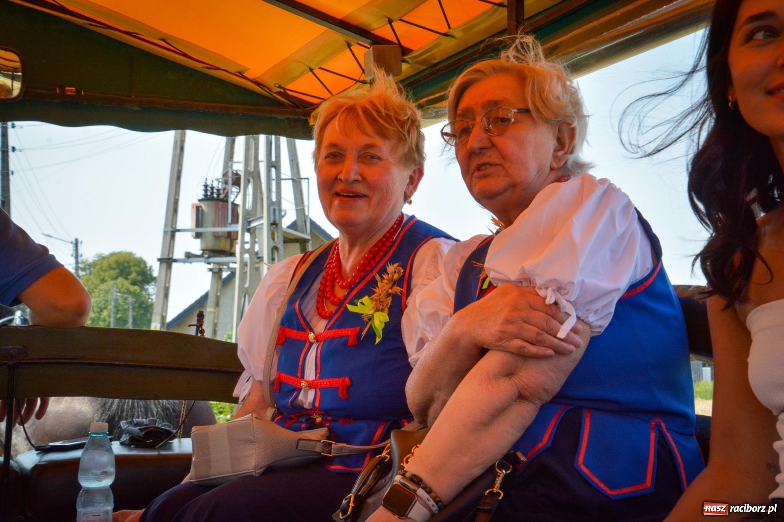 Zdjęcie w galerii na portalu naszraciborz.pl: Łańce rozpoczęły sezon dożynek w powiecie raciborskim [FOTO i WIDEO] wiadomości z regionu