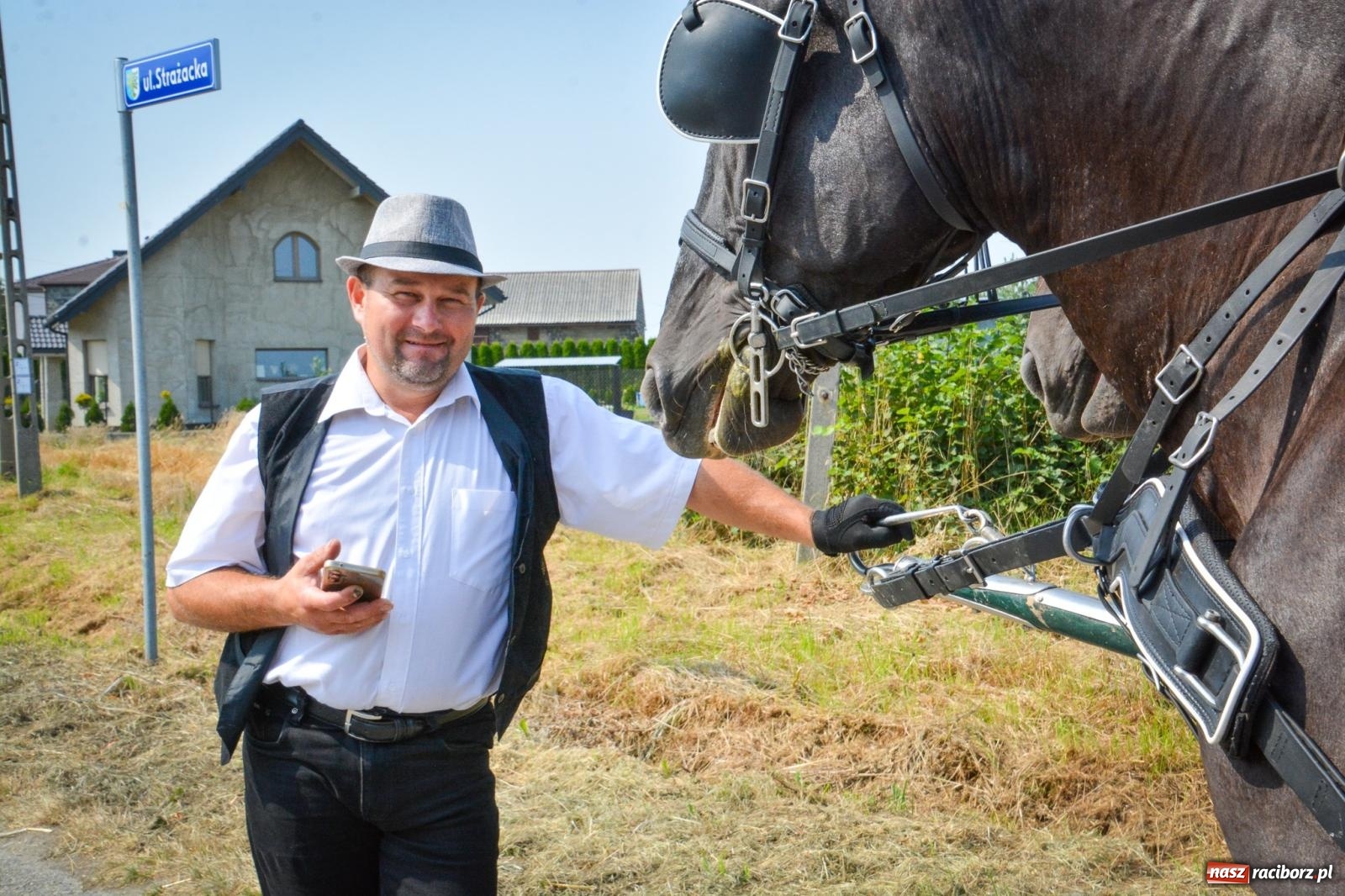 Zdjęcie w galerii na portalu naszraciborz.pl: Łańce rozpoczęły sezon dożynek w powiecie raciborskim [FOTO i WIDEO] wiadomości z regionu