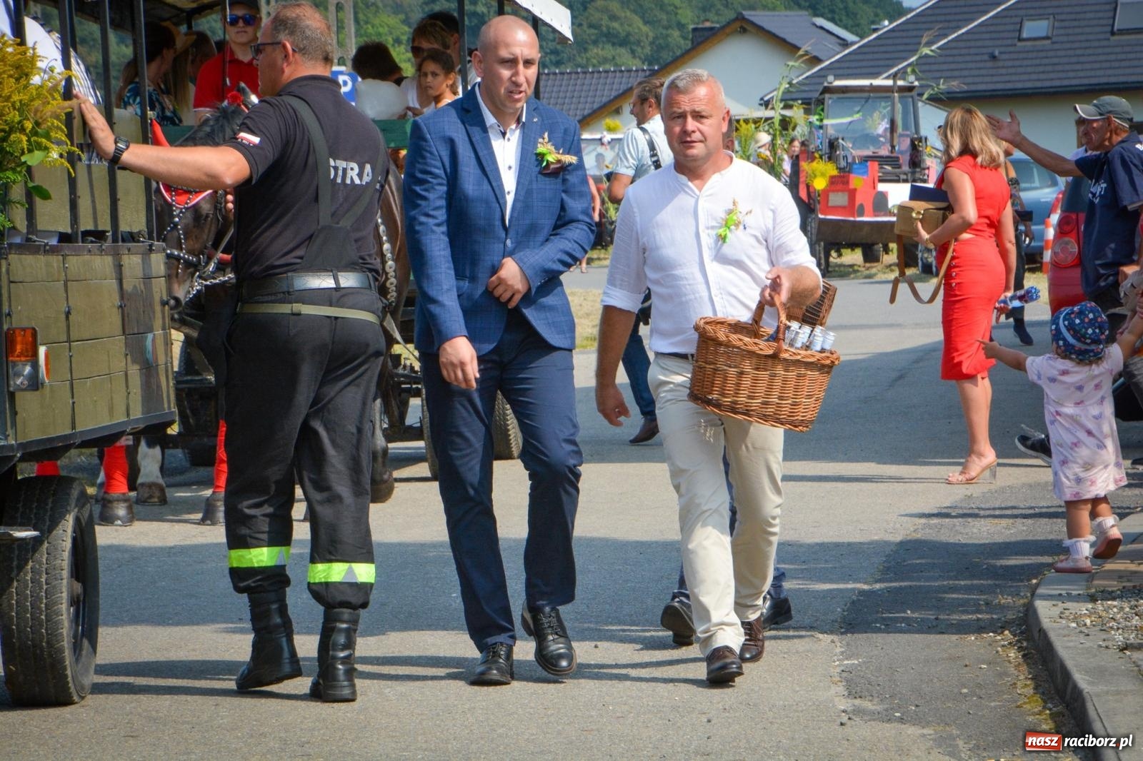Zdjęcie w galerii na portalu naszraciborz.pl: Łańce rozpoczęły sezon dożynek w powiecie raciborskim [FOTO i WIDEO] wiadomości z regionu