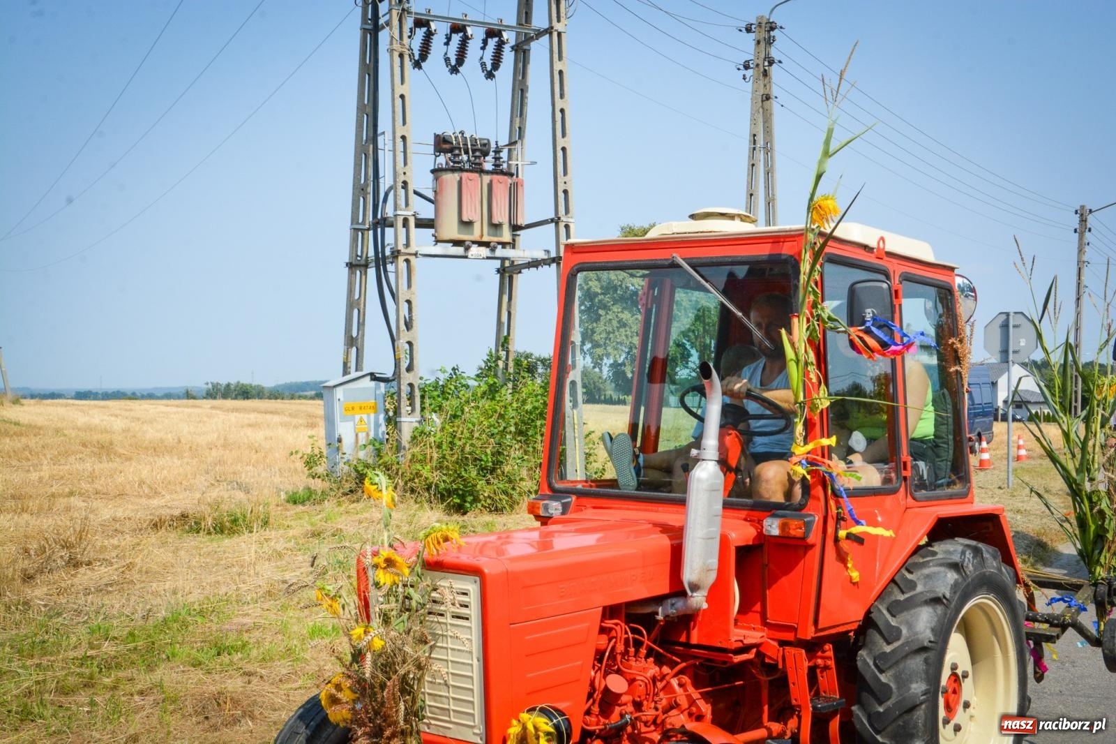 Zdjęcie w galerii na portalu naszraciborz.pl: Łańce rozpoczęły sezon dożynek w powiecie raciborskim [FOTO i WIDEO] wiadomości z regionu