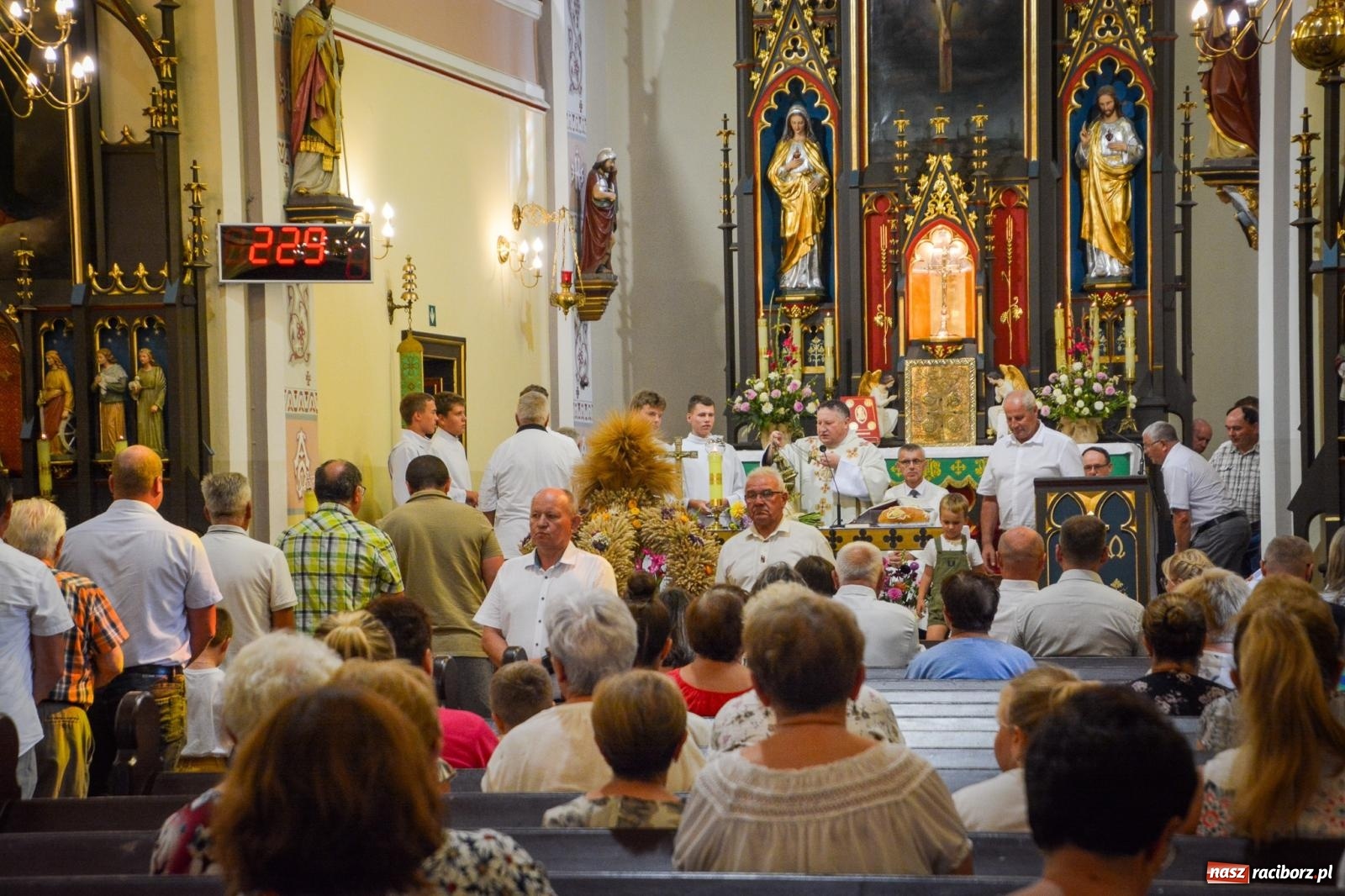 Zdjęcie w galerii na portalu naszraciborz.pl: Dożynki w Cyprzanowie rozpoczęły sezon świętowania plonów w gminie Pietrowice Wielkie wiadomości z regionu