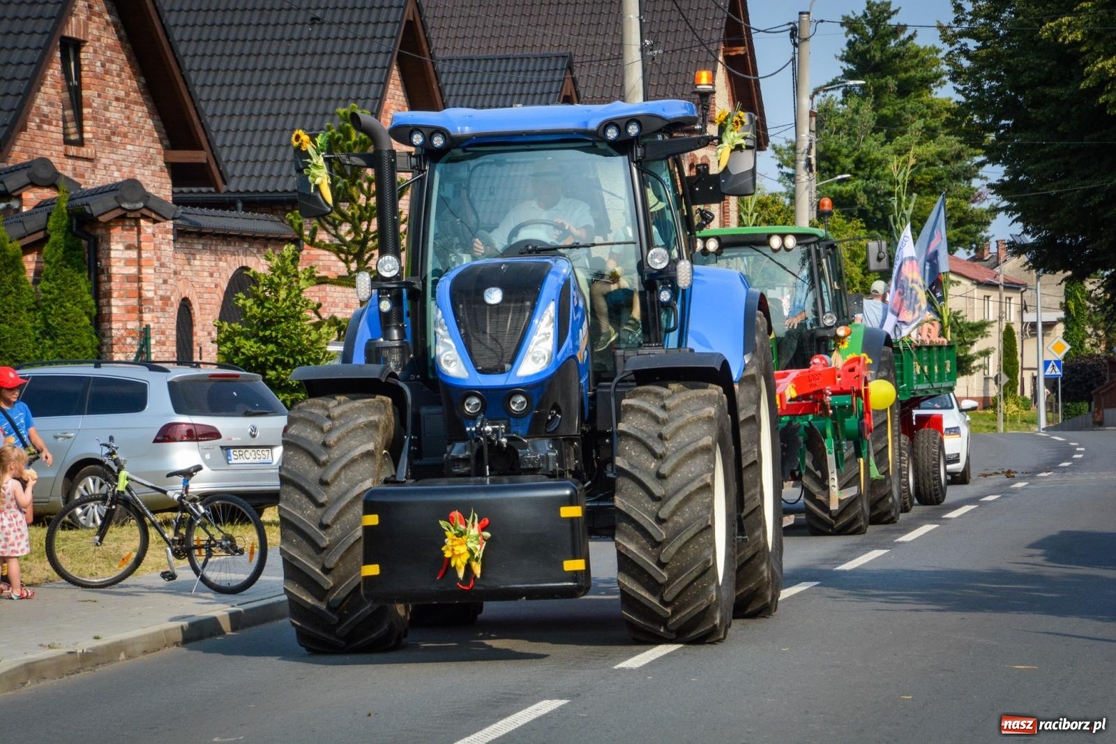 Zdjęcie w galerii na portalu naszraciborz.pl: Dożynki w Cyprzanowie rozpoczęły sezon świętowania plonów w gminie Pietrowice Wielkie wiadomości z regionu