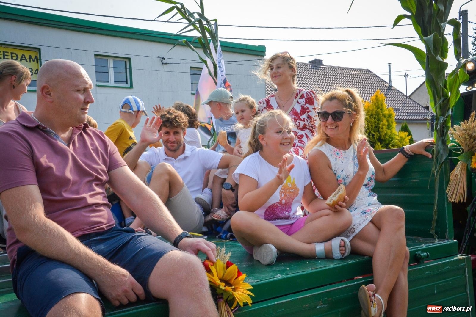 Zdjęcie w galerii na portalu naszraciborz.pl: Dożynki w Cyprzanowie rozpoczęły sezon świętowania plonów w gminie Pietrowice Wielkie wiadomości z regionu