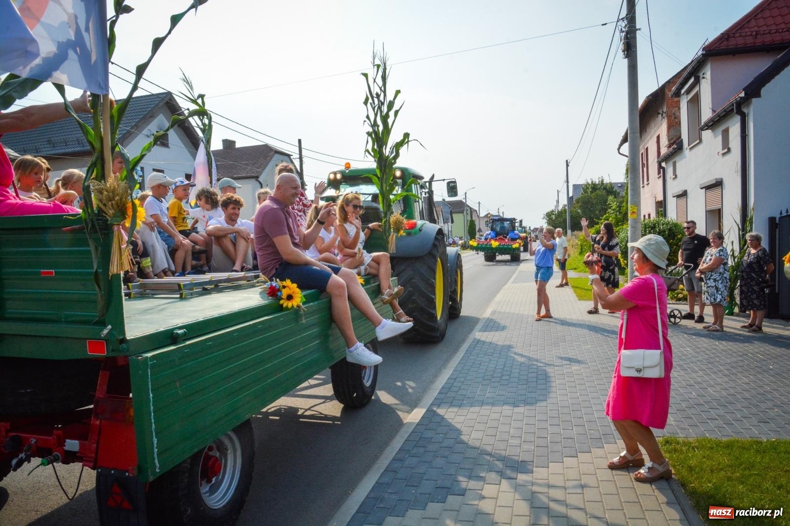 Zdjęcie w galerii na portalu naszraciborz.pl: Dożynki w Cyprzanowie rozpoczęły sezon świętowania plonów w gminie Pietrowice Wielkie wiadomości z regionu