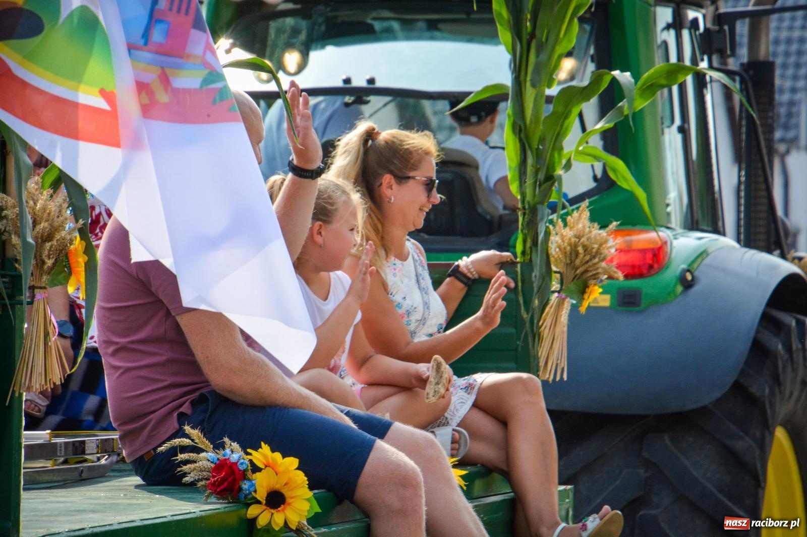 Zdjęcie w galerii na portalu naszraciborz.pl: Dożynki w Cyprzanowie rozpoczęły sezon świętowania plonów w gminie Pietrowice Wielkie wiadomości z regionu