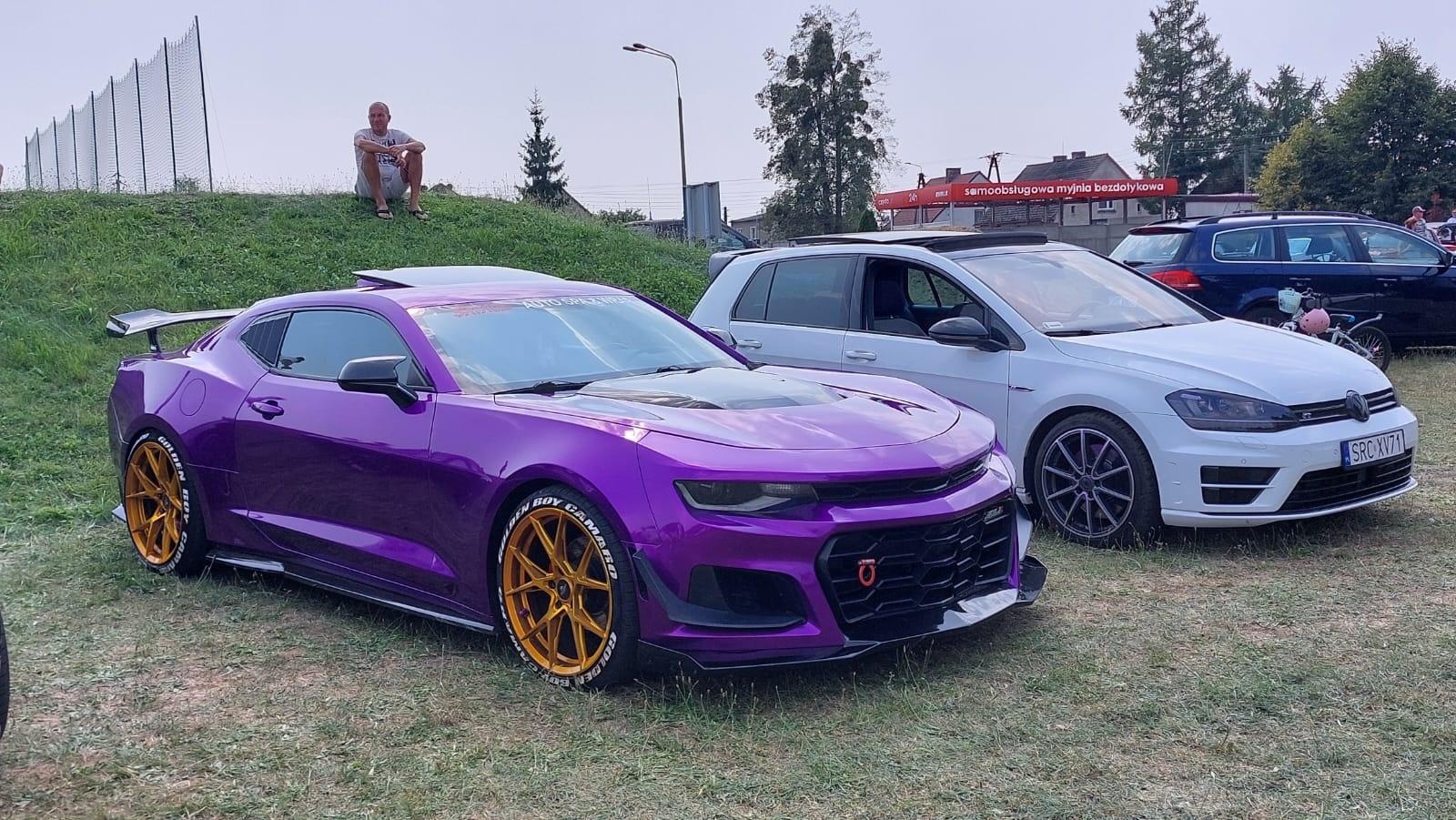 Zdjęcie w galerii na portalu naszraciborz.pl: MRfest 2025 rozgrzał Kuźnię Raciborską. Święto klasyki, tuningu i mocy [FOTO] wiadomości z regionu