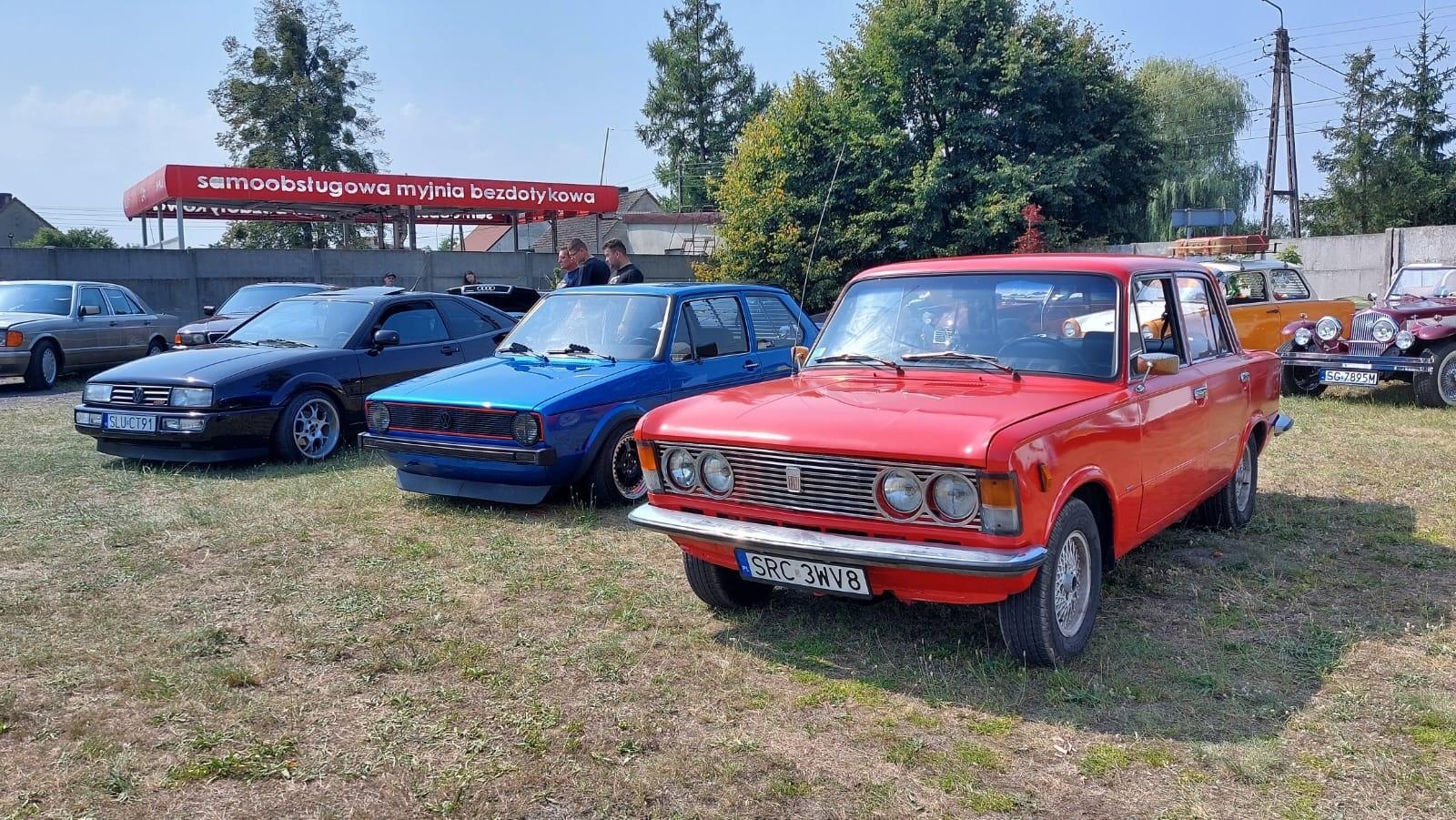 Zdjęcie w galerii na portalu naszraciborz.pl: MRfest 2025 rozgrzał Kuźnię Raciborską. Święto klasyki, tuningu i mocy [FOTO] wiadomości z regionu